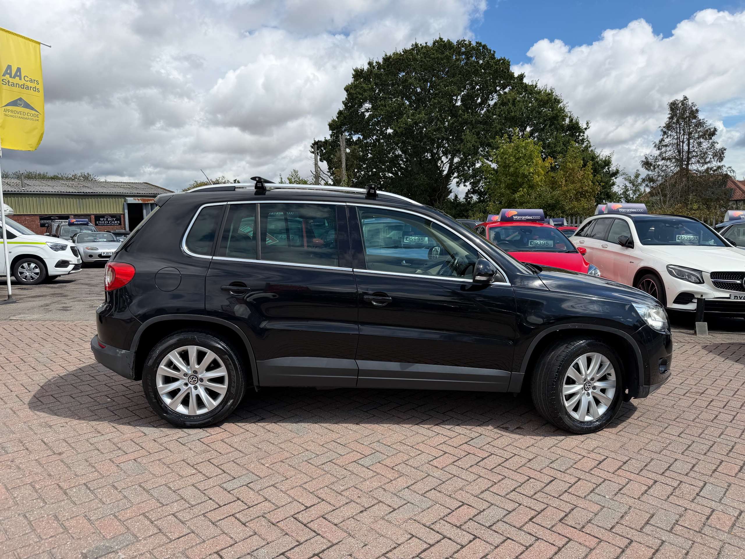 2010 VOLKSWAGEN TIGUAN 2010 VOLKSWAGEN TIGUAN