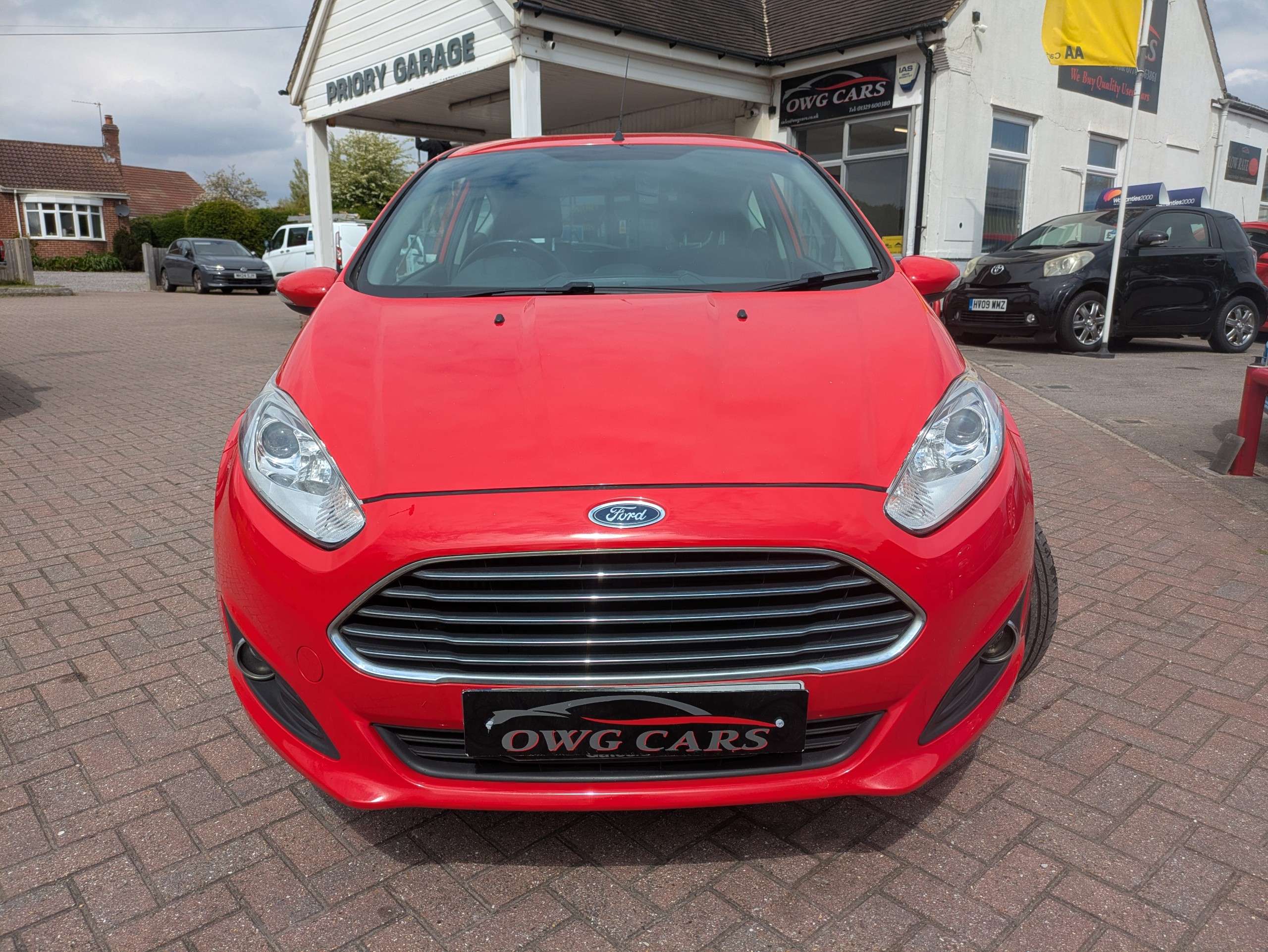 A 2014 FORD FIESTA 1.0T EcoBoost Zetec Hatchback 3dr Petrol Manual Euro 5 (s/s) (100 ps) A 2014 FORD FIESTA 1.0T EcoBoost Zetec Hatchback 3dr Petrol Manual Euro 5 (s/s) (100 ps)