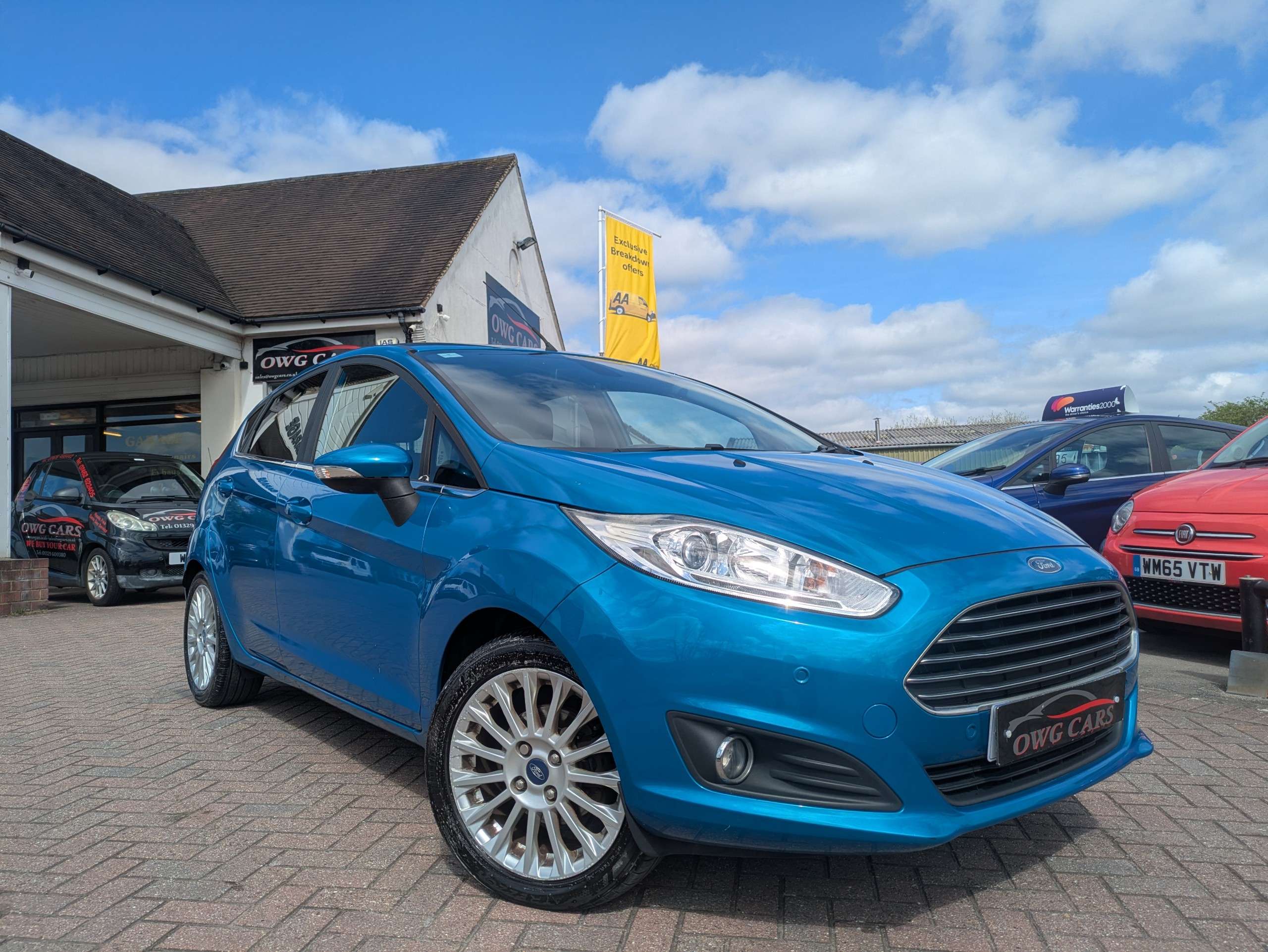 A 2014 FORD FIESTA 1.0T EcoBoost Titanium Hatchback 5dr Petrol Manual Euro 5 (s/s) (100 ps) A 2014 FORD FIESTA 1.0T EcoBoost Titanium Hatchback 5dr Petrol Manual Euro 5 (s/s) (100 ps)