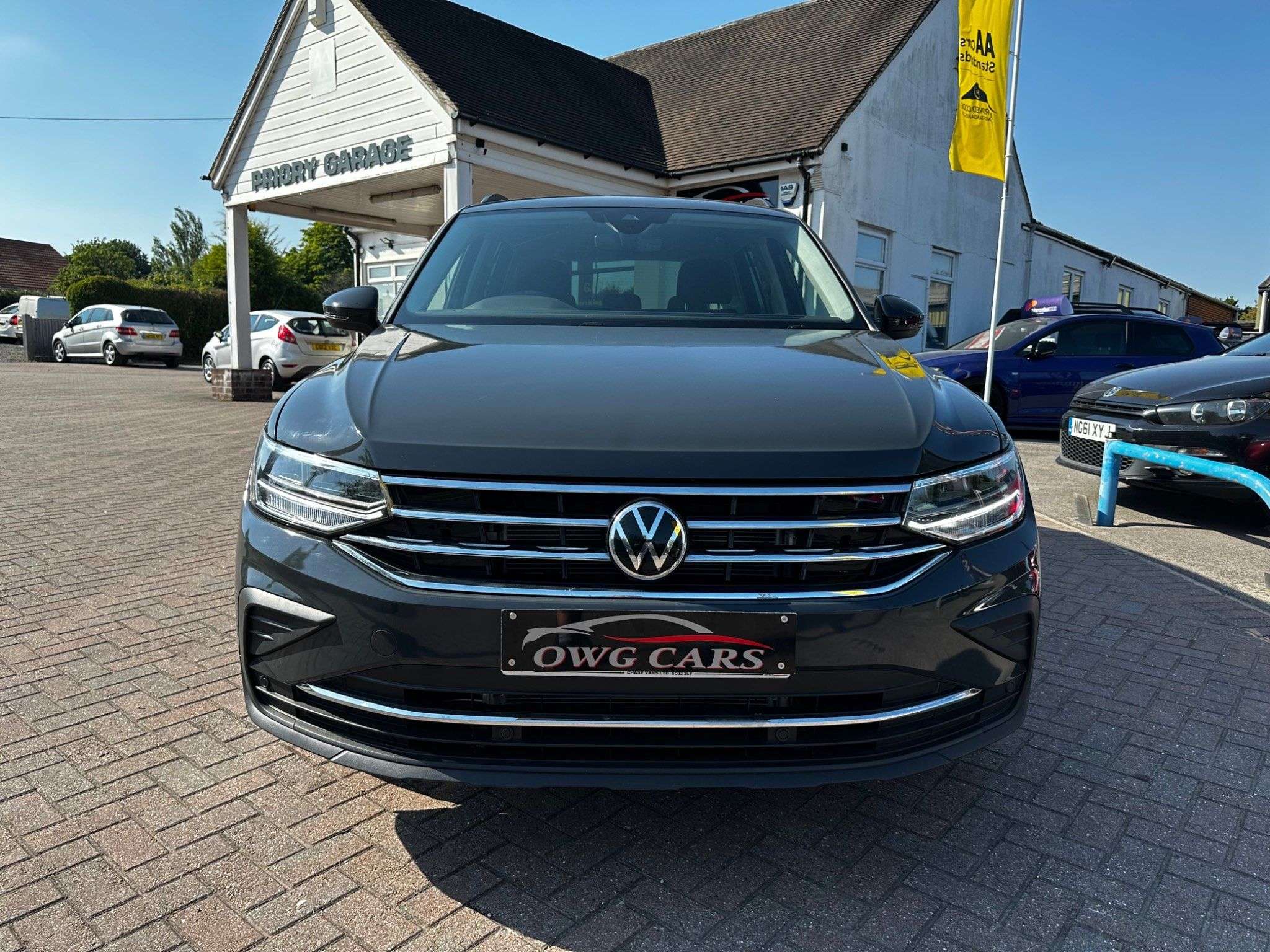 A 2022 VOLKSWAGEN TIGUAN LIFE TSI DSG A 2022 VOLKSWAGEN TIGUAN LIFE TSI DSG