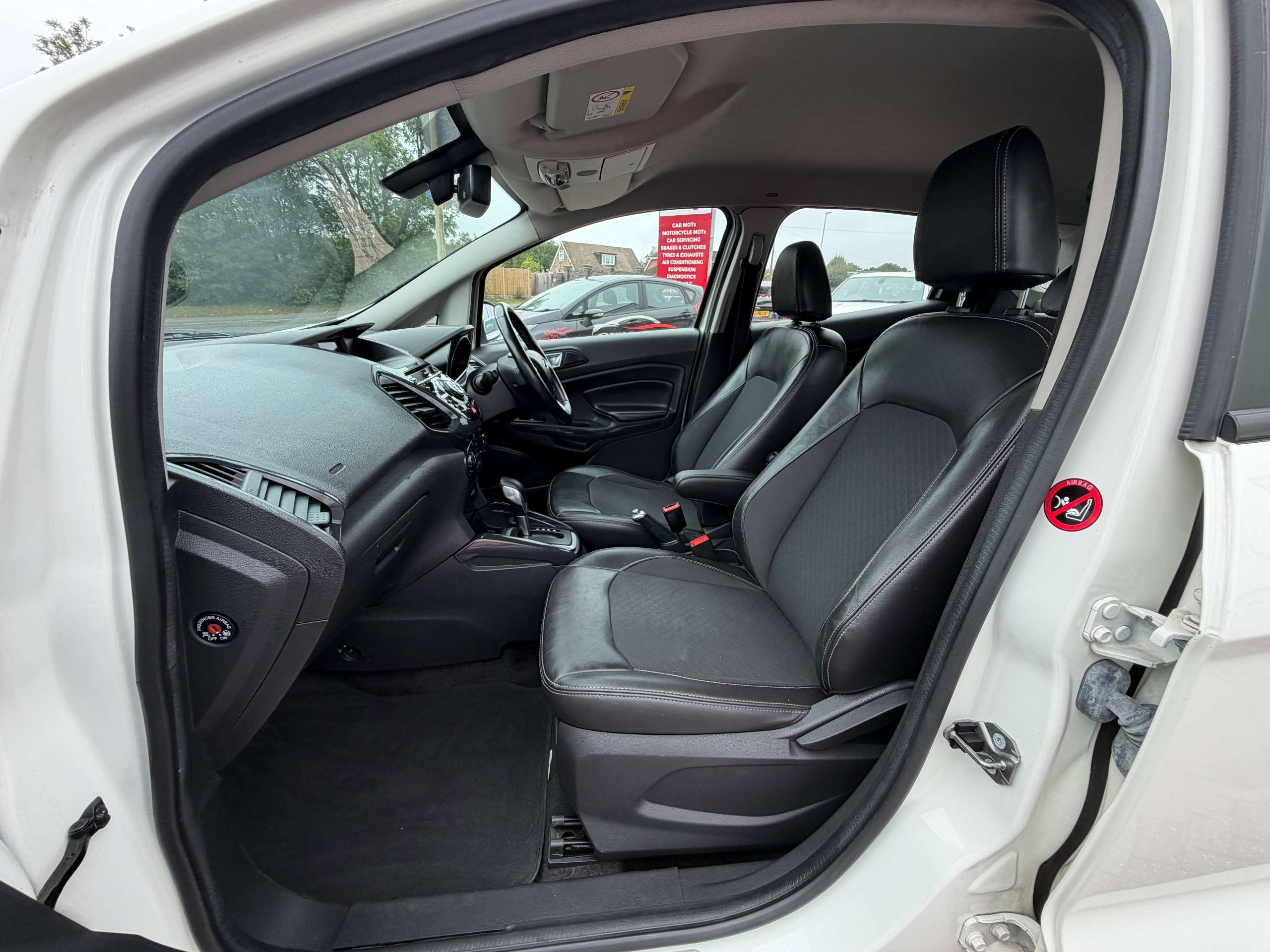 2017 FORD ECOSPORT 2017 FORD ECOSPORT