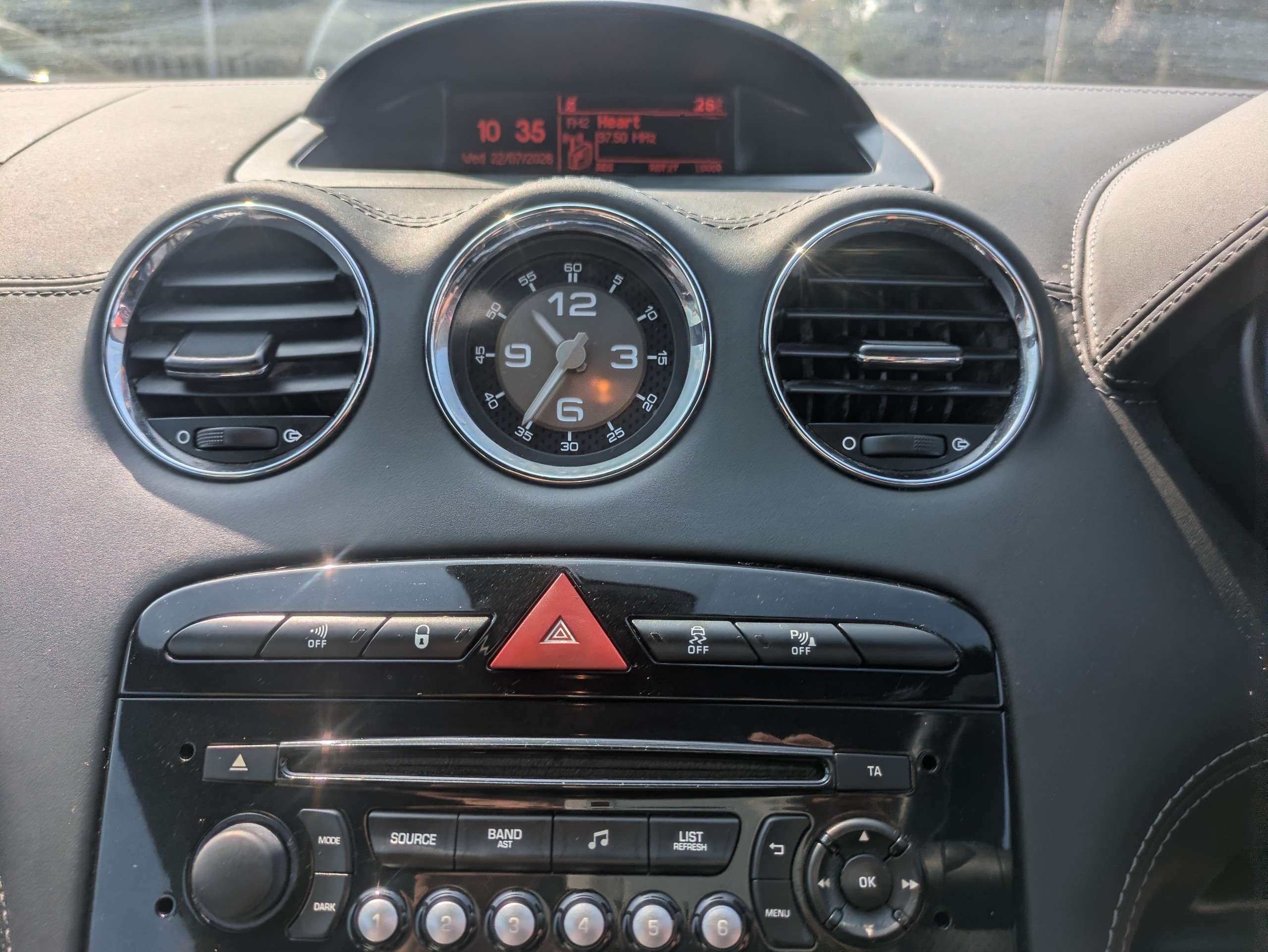 2015 PEUGEOT RCZ 2015 PEUGEOT RCZ