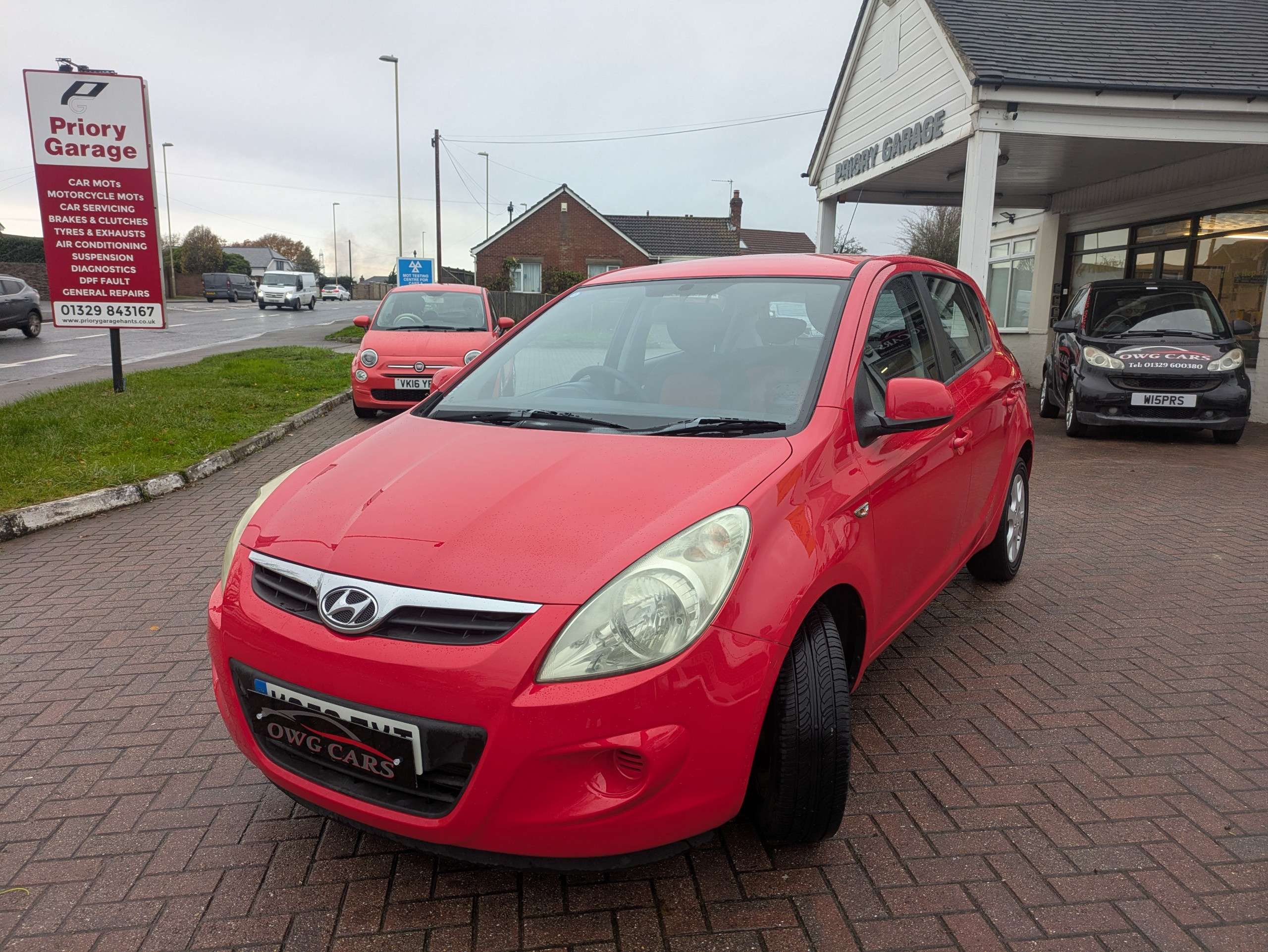 A 2010 HYUNDAI I20 1.2 Comfort Hatchback 5dr Petrol Manual Euro 4 (77 bhp) A 2010 HYUNDAI I20 1.2 Comfort Hatchback 5dr Petrol Manual Euro 4 (77 bhp)