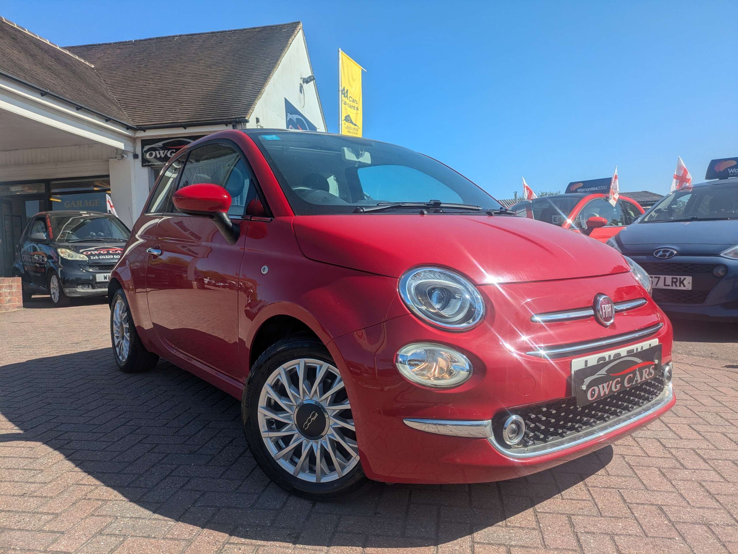 A 2016 FIAT 500 1.2 Lounge Hatchback 3dr Petrol Manual Euro 6 (s/s) (69 bhp) A 2016 FIAT 500 1.2 Lounge Hatchback 3dr Petrol Manual Euro 6 (s/s) (69 bhp)
