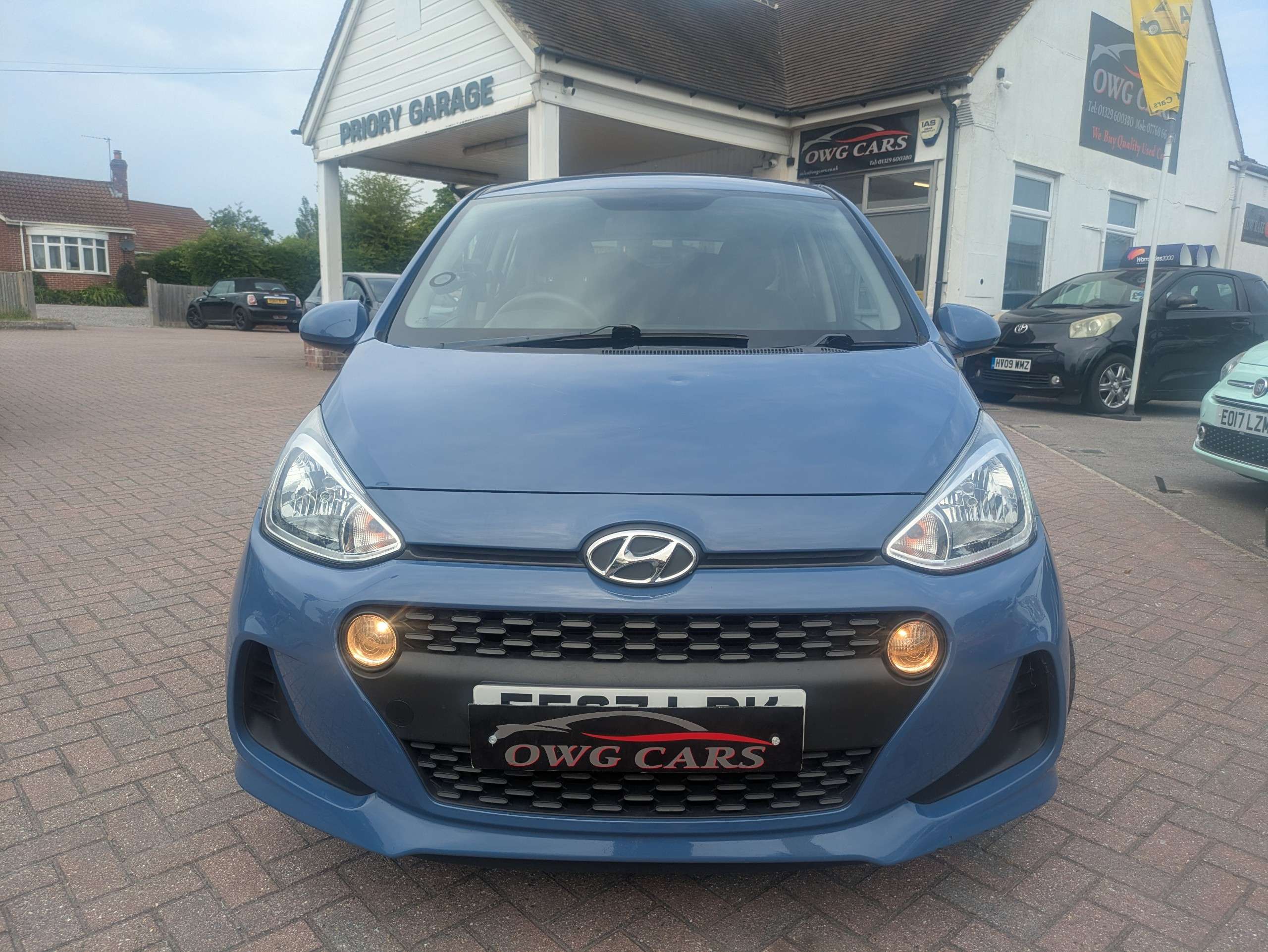 A 2017 HYUNDAI I10 1.2 SE Hatchback 5dr Petrol Manual Euro 6 (87 ps) A 2017 HYUNDAI I10 1.2 SE Hatchback 5dr Petrol Manual Euro 6 (87 ps)