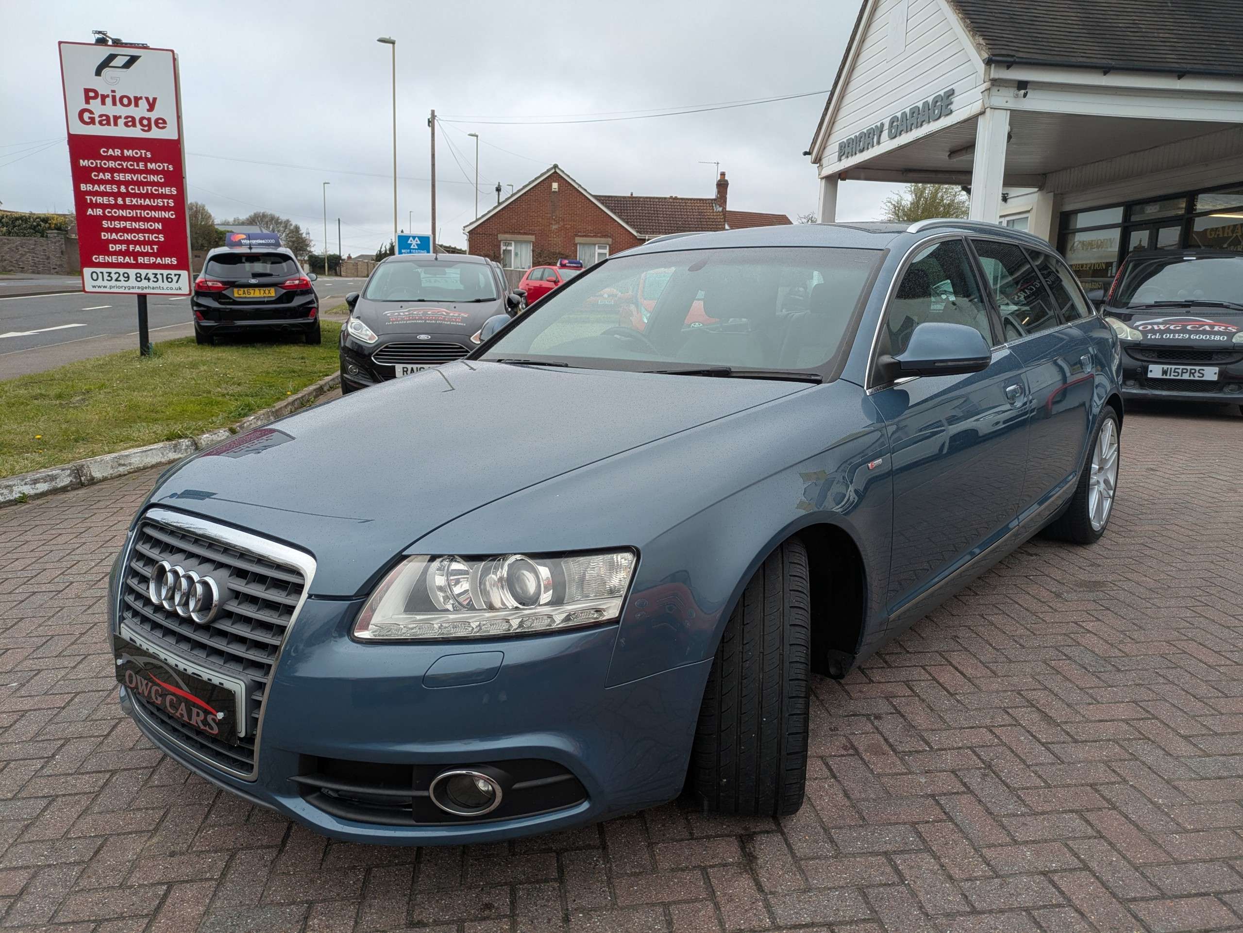 A 2011 AUDI A6 AVANT 2.0 TDI S line Special Edition Estate 5dr Diesel Manual Euro 5 (170 ps) A 2011 AUDI A6 AVANT 2.0 TDI S line Special Edition Estate 5dr Diesel Manual Euro 5 (170 ps)