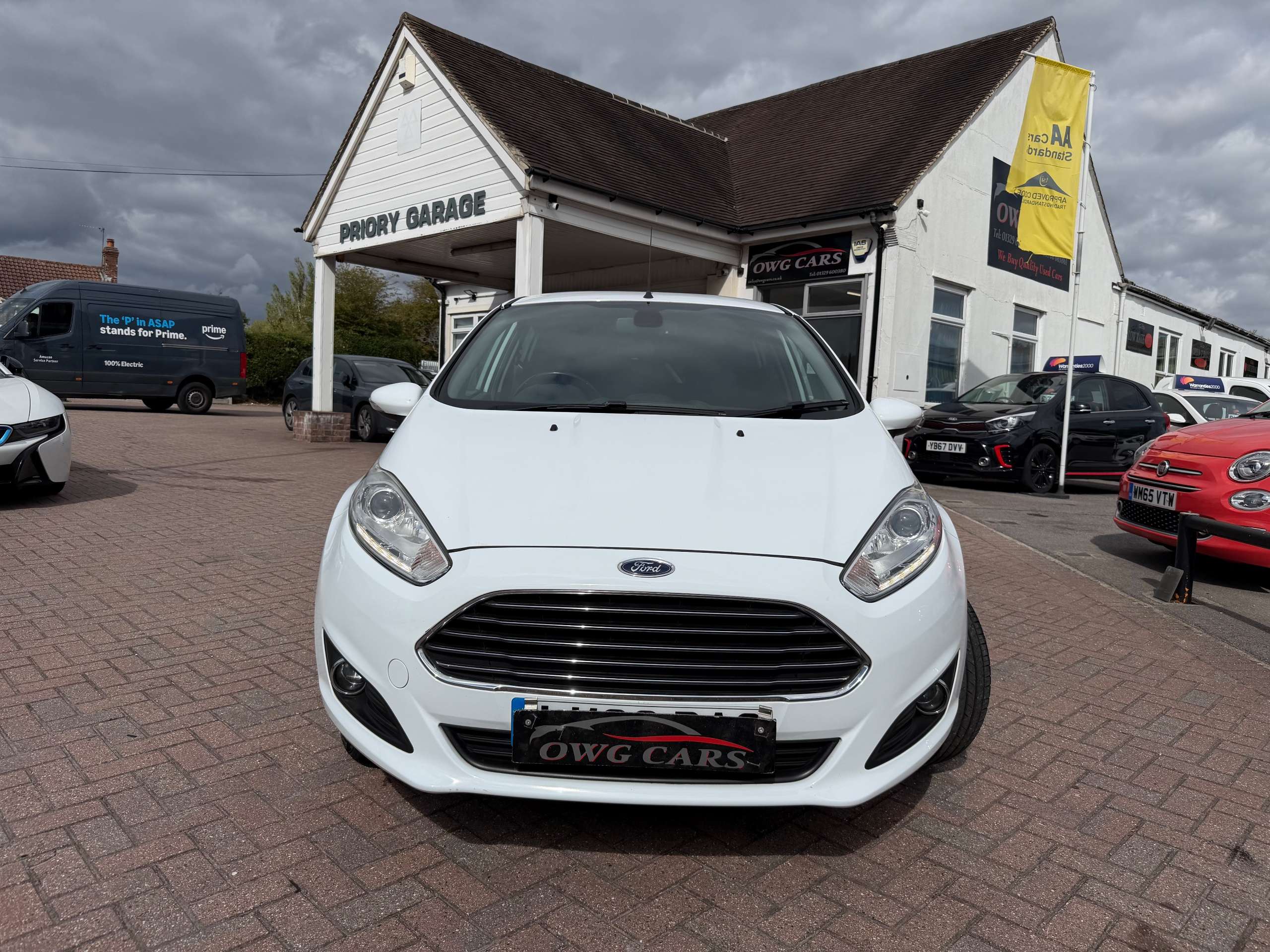 A 2013 FORD FIESTA 1.0T EcoBoost Titanium Hatchback 5dr Petrol Manual Euro 5 (s/s) (100 ps) A 2013 FORD FIESTA 1.0T EcoBoost Titanium Hatchback 5dr Petrol Manual Euro 5 (s/s) (100 ps)