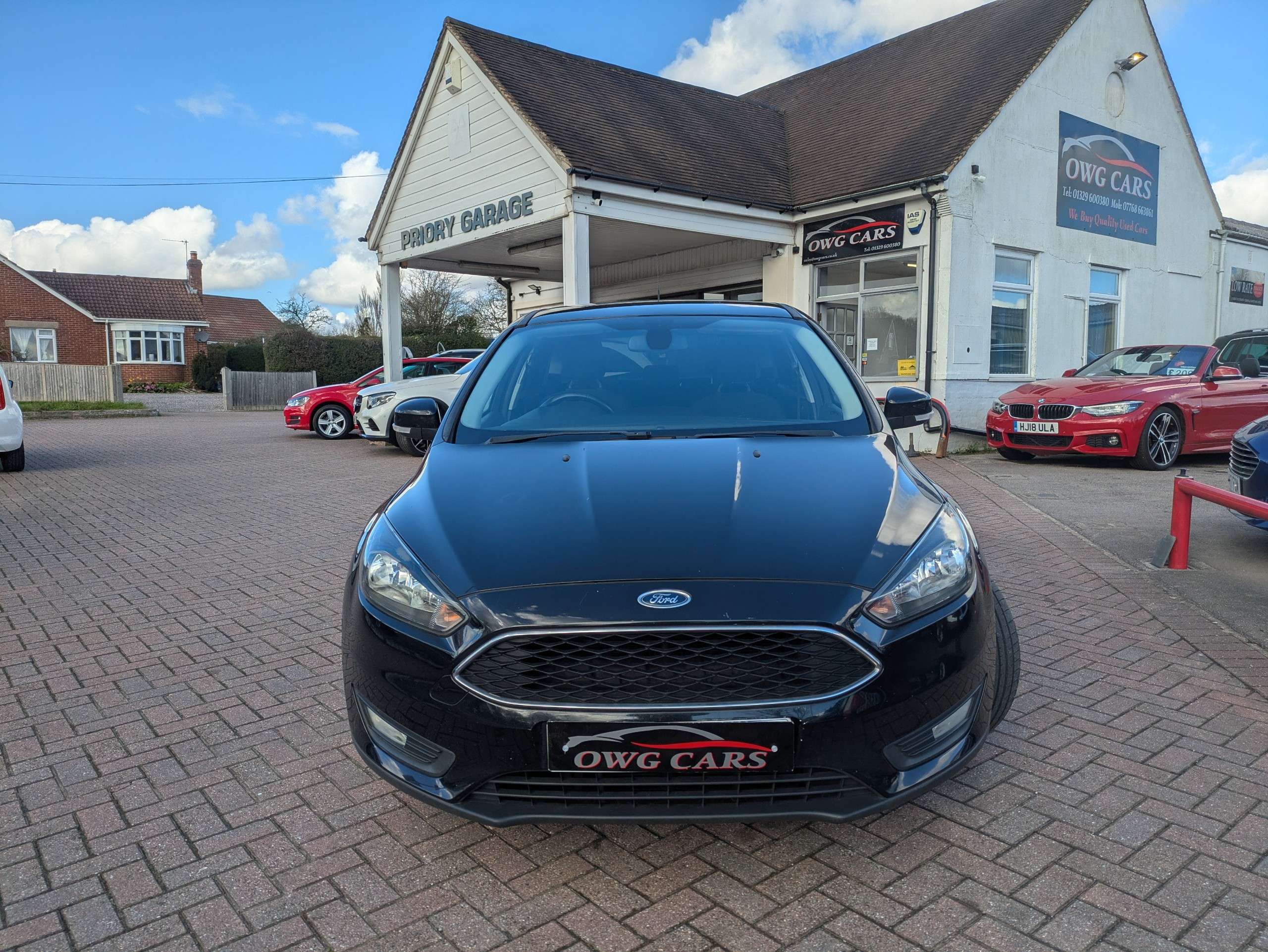 A 2015 FORD FOCUS 1.6 TDCi Zetec Hatchback 5dr Diesel Manual Euro 5 (s/s) (115 ps) A 2015 FORD FOCUS 1.6 TDCi Zetec Hatchback 5dr Diesel Manual Euro 5 (s/s) (115 ps)