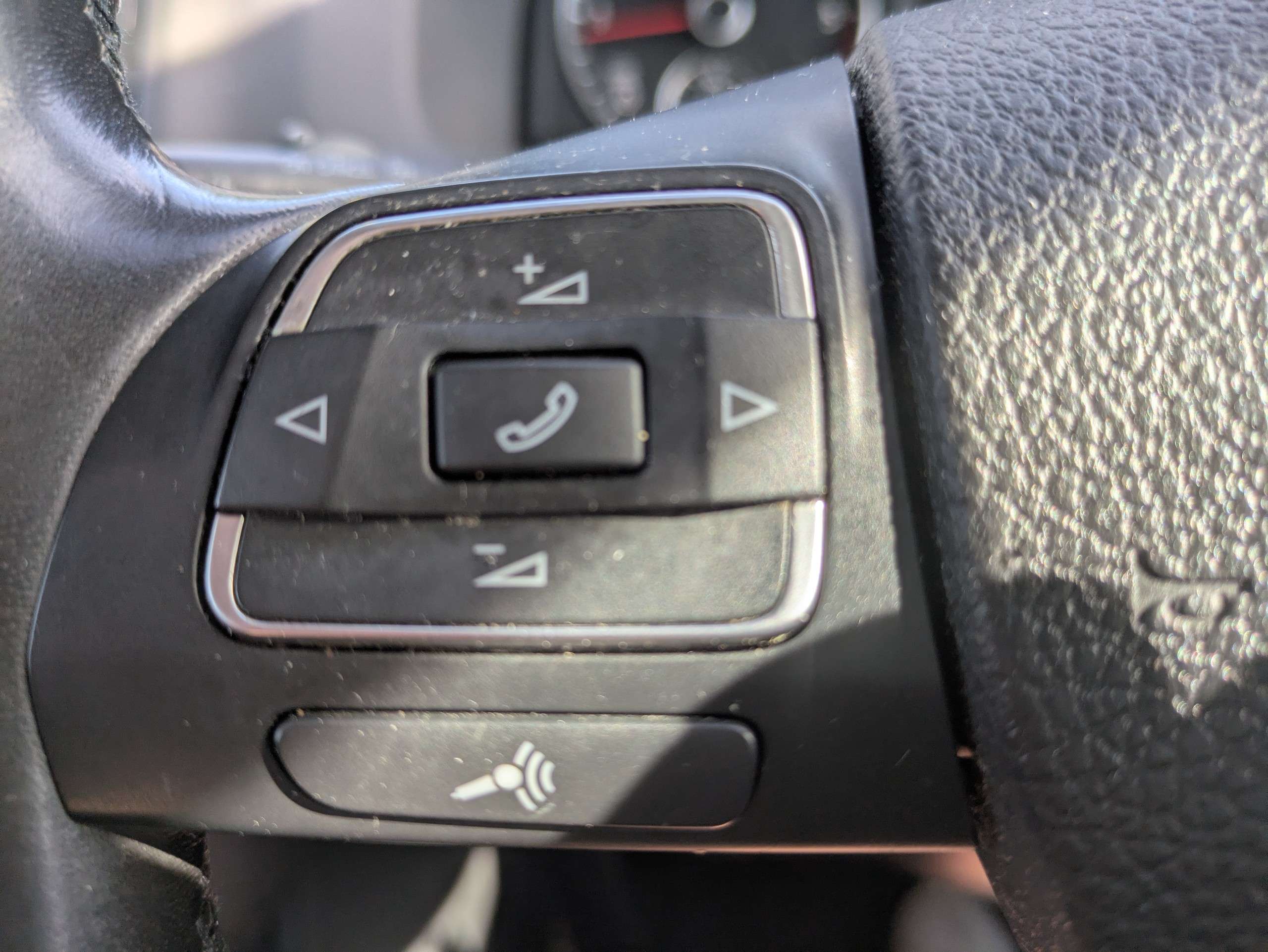 2014 VOLKSWAGEN TOURAN 2014 VOLKSWAGEN TOURAN