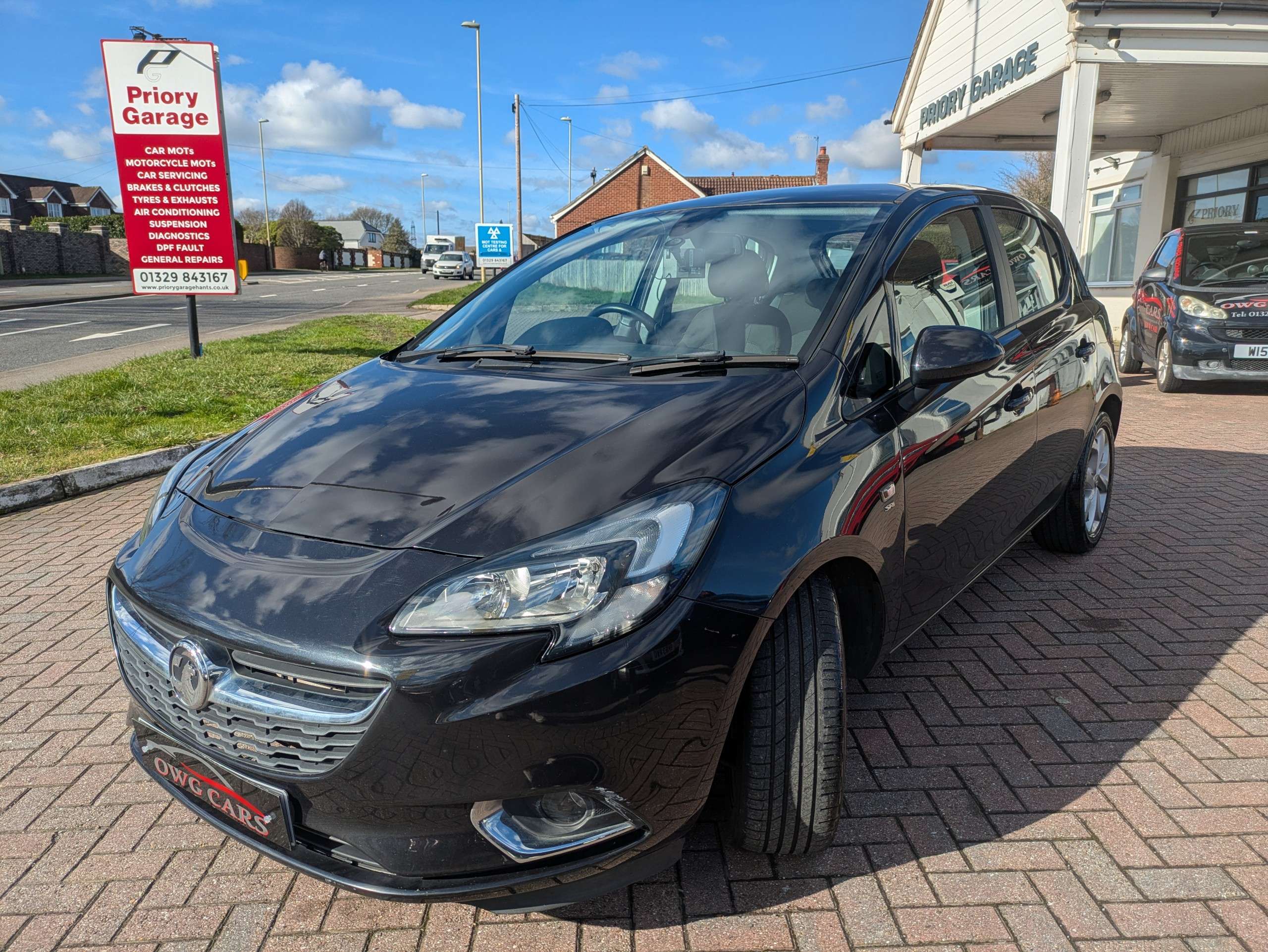A 2016 VAUXHALL CORSA 1.4i ecoFLEX SRi Hatchback 5dr Petrol Manual Euro 6 (90 ps) A 2016 VAUXHALL CORSA 1.4i ecoFLEX SRi Hatchback 5dr Petrol Manual Euro 6 (90 ps)