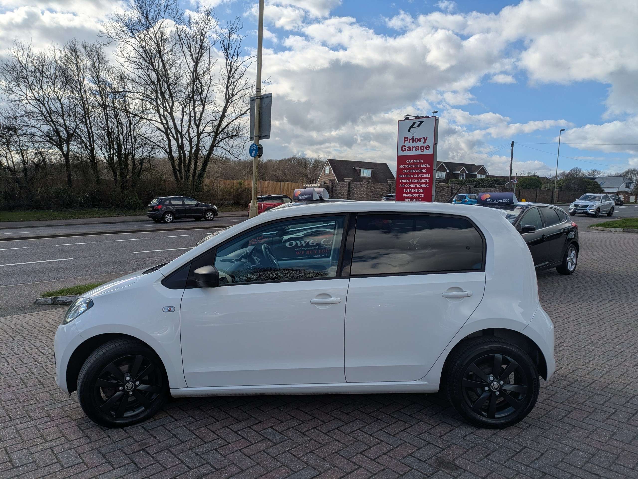 A 2016 SKODA CITIGO 1.0 MPI Colour Edition Hatchback 5dr Petrol Manual Euro 6 (60 ps) A 2016 SKODA CITIGO 1.0 MPI Colour Edition Hatchback 5dr Petrol Manual Euro 6 (60 ps)