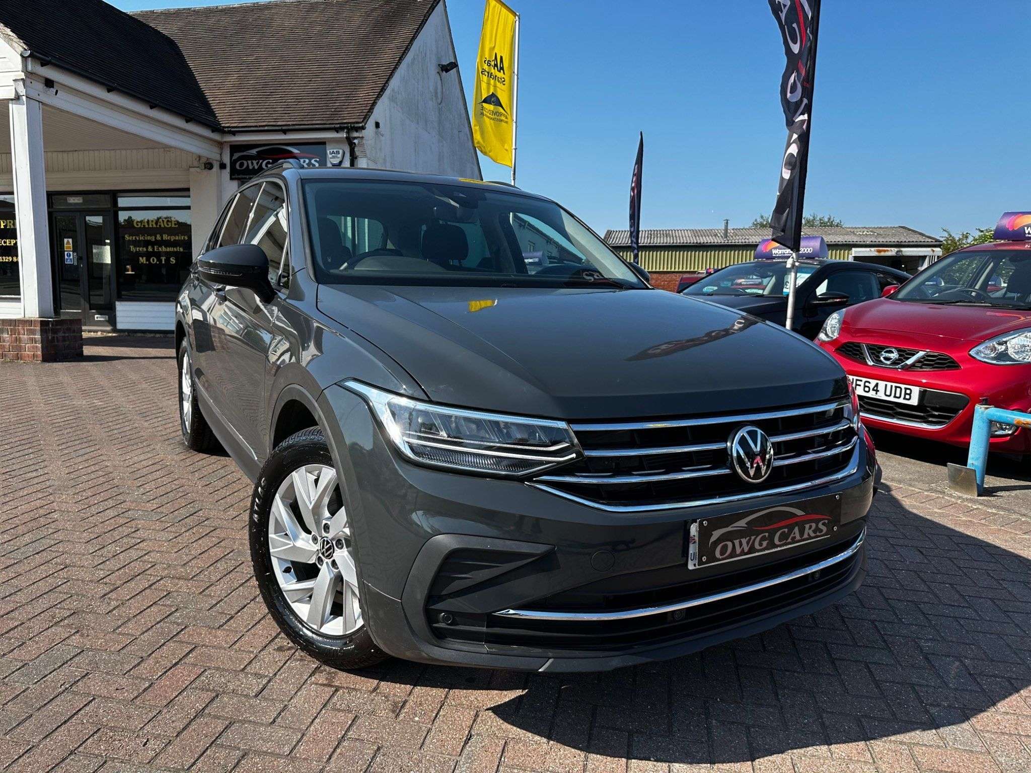 A 2022 VOLKSWAGEN TIGUAN LIFE TSI DSG A 2022 VOLKSWAGEN TIGUAN LIFE TSI DSG