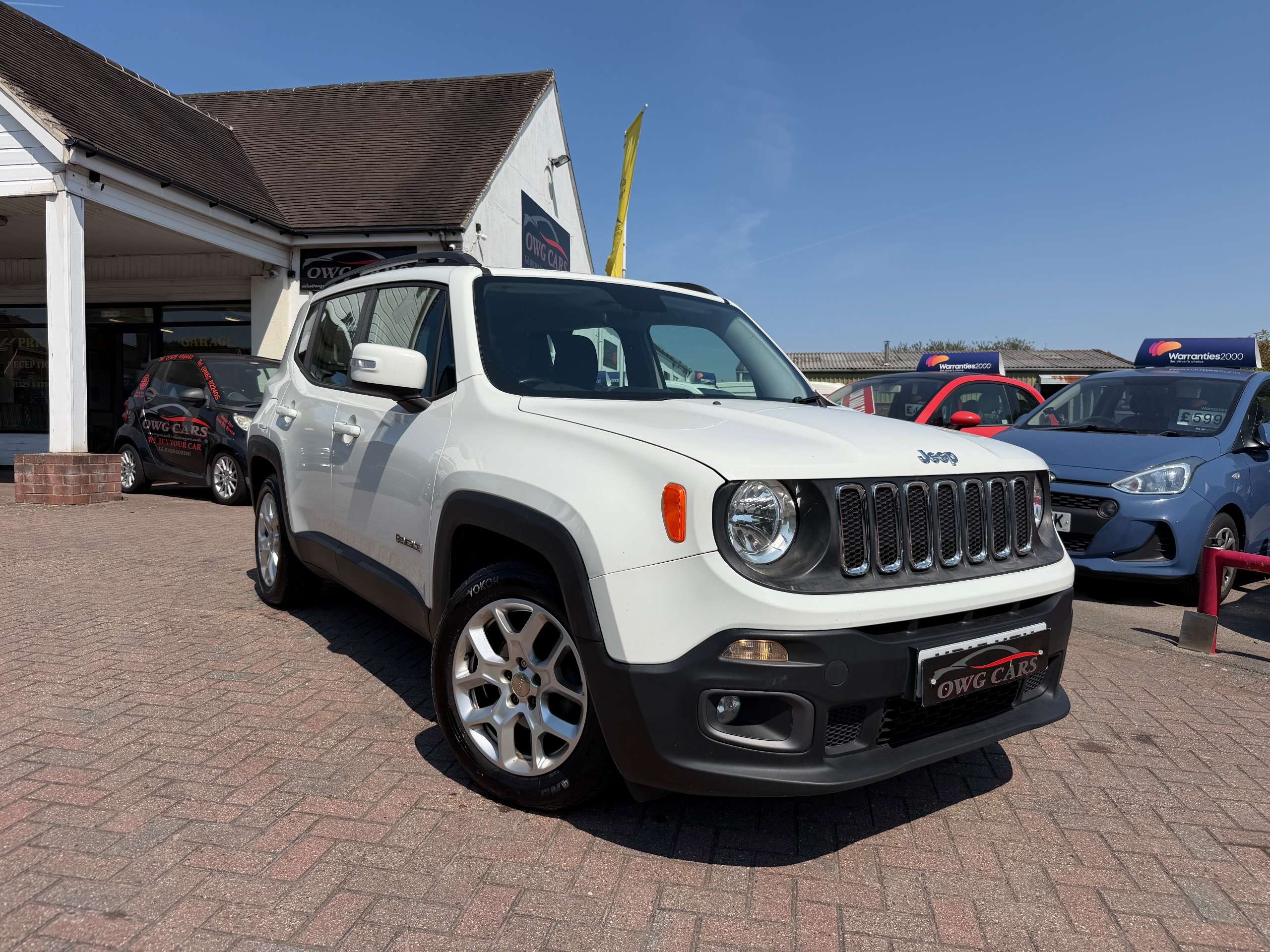 A 2015 JEEP RENEGADE 1.6 MultiJetII Longitude SUV 5dr Diesel Manual Euro 5 (s/s) (120 ps) A 2015 JEEP RENEGADE 1.6 MultiJetII Longitude SUV 5dr Diesel Manual Euro 5 (s/s) (120 ps)
