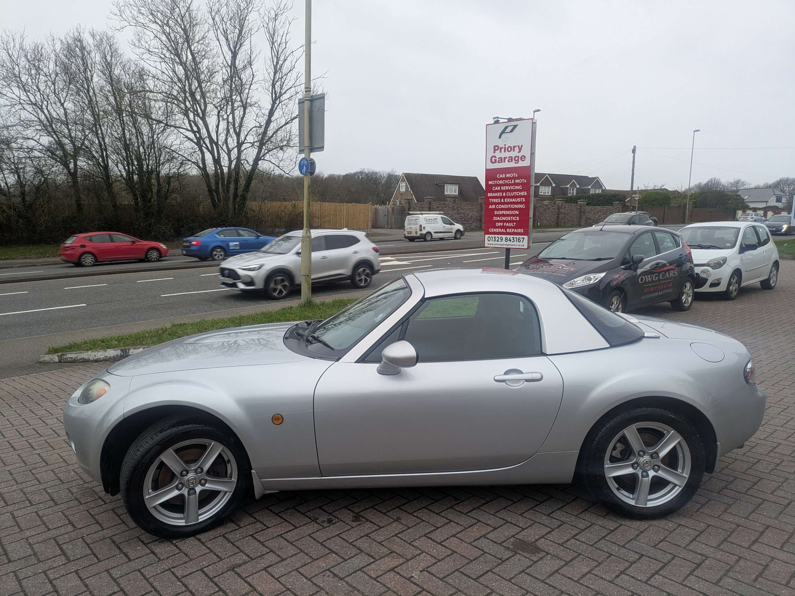 A 2007 MAZDA MX-5 1.8i Convertible 2dr Petrol Manual Euro 4 (126 ps) A 2007 MAZDA MX-5 1.8i Convertible 2dr Petrol Manual Euro 4 (126 ps)
