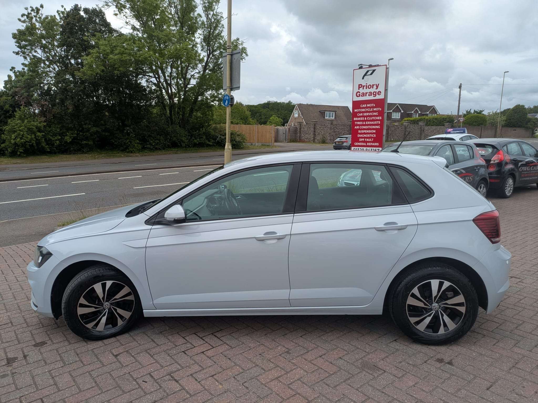 A 2018 VOLKSWAGEN POLO 1.0 SE Hatchback 5dr Petrol Manual Euro 6 (s/s) (65 ps) A 2018 VOLKSWAGEN POLO 1.0 SE Hatchback 5dr Petrol Manual Euro 6 (s/s) (65 ps)
