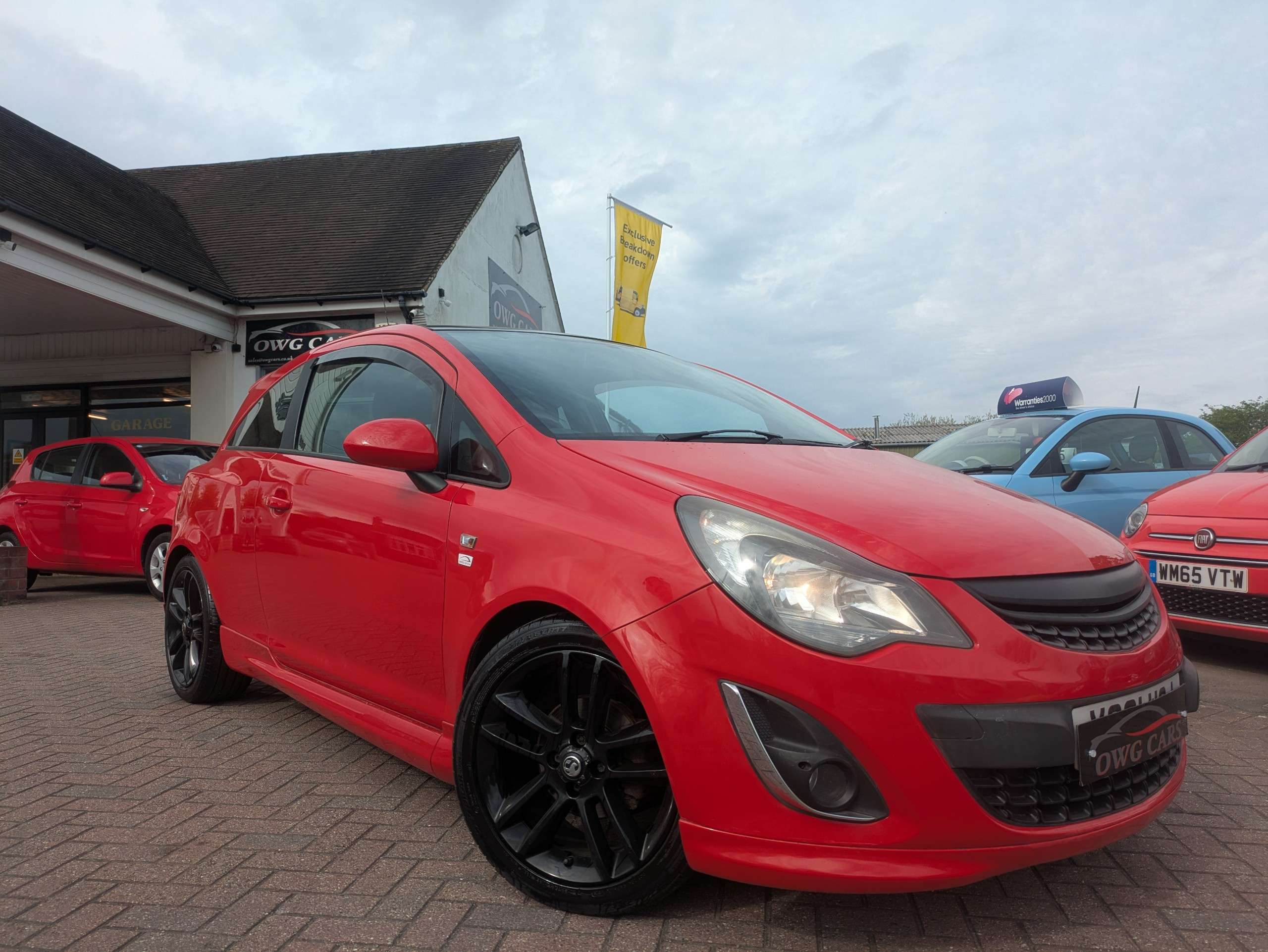 A 2011 VAUXHALL CORSA 1.2i 16v Limited Edition Hatchback 3dr Petrol Manual (a/c) (124 g/km, 84 bhp) A 2011 VAUXHALL CORSA 1.2i 16v Limited Edition Hatchback 3dr Petrol Manual (a/c) (124 g/km, 84 bhp)