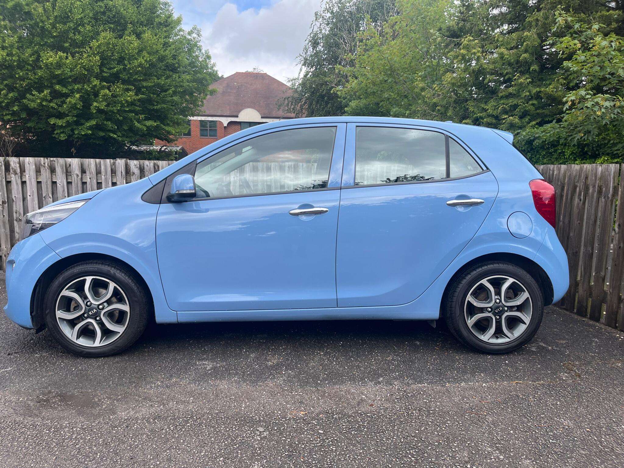 A 2017 KIA PICANTO 1.25 3 Euro 6 5dr A 2017 KIA PICANTO 1.25 3 Euro 6 5dr
