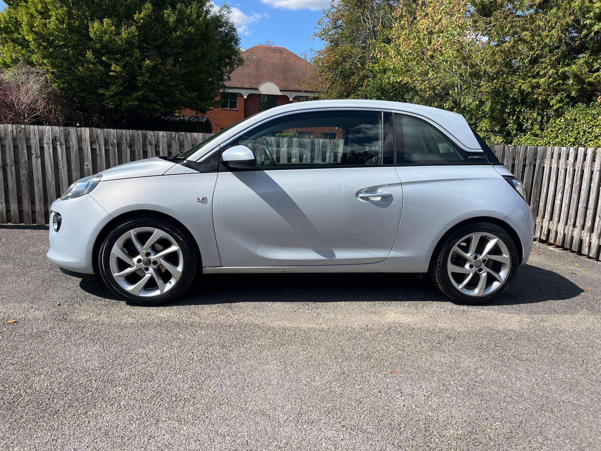 A 2014 VAUXHALL ADAM 1.2 16v JAM Euro 5 3dr A 2014 VAUXHALL ADAM 1.2 16v JAM Euro 5 3dr