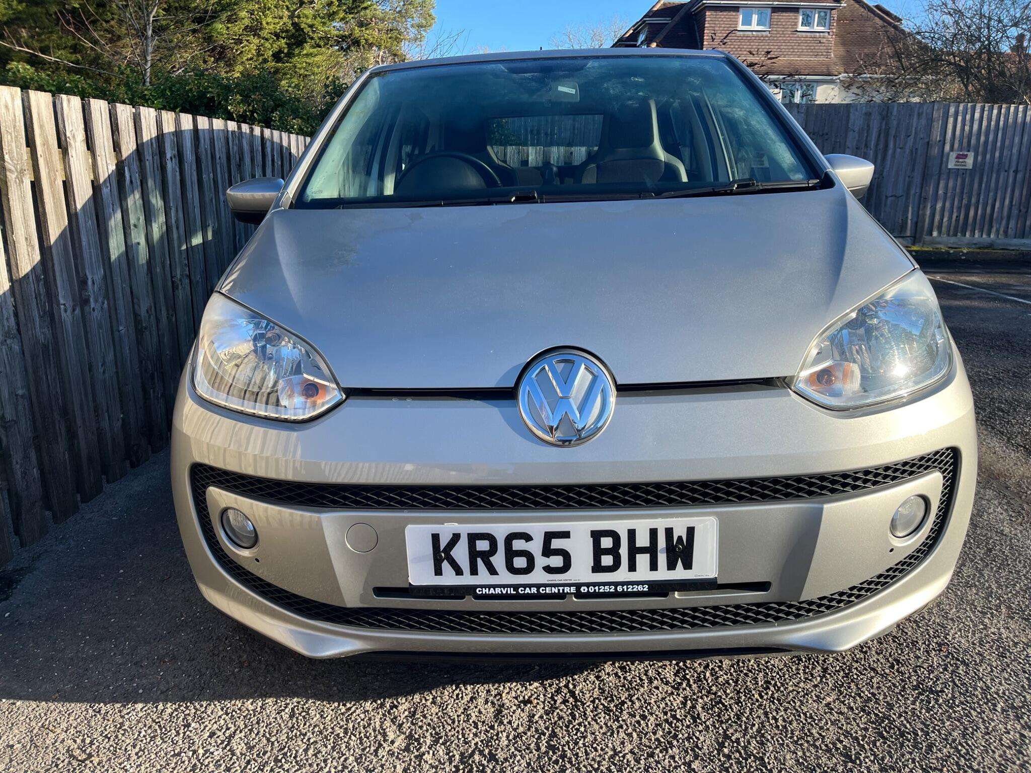 A 2015 VOLKSWAGEN UP! 1.0 High up! Euro 6 5dr A 2015 VOLKSWAGEN UP! 1.0 High up! Euro 6 5dr