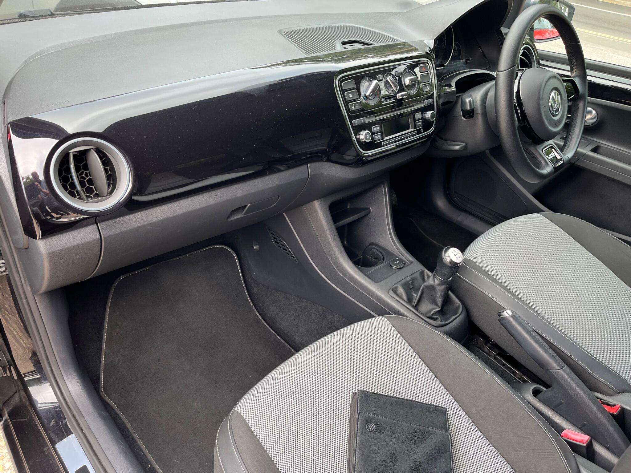 2012 VOLKSWAGEN UP! 2012 VOLKSWAGEN UP!