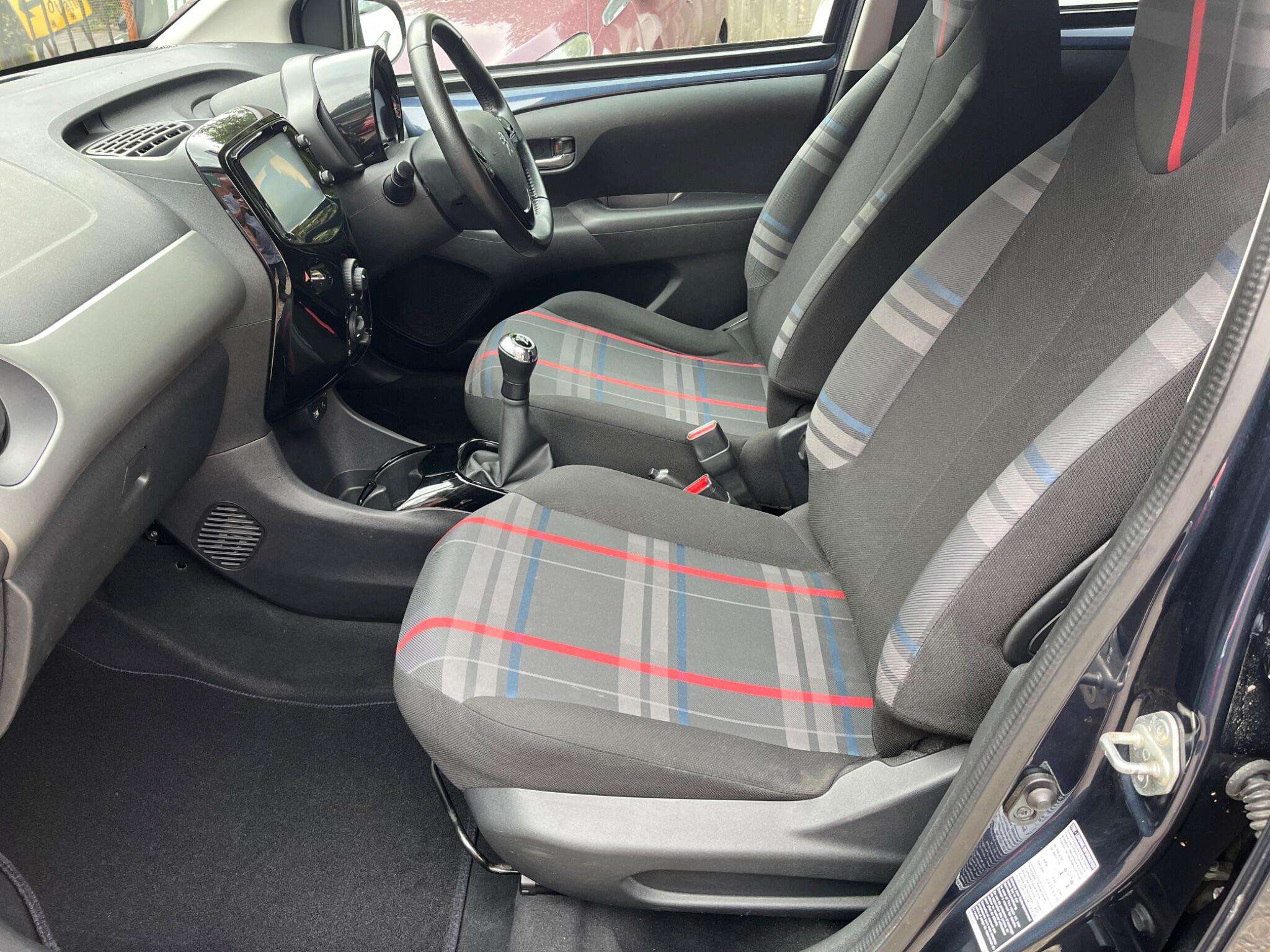 2015 PEUGEOT 108 2015 PEUGEOT 108