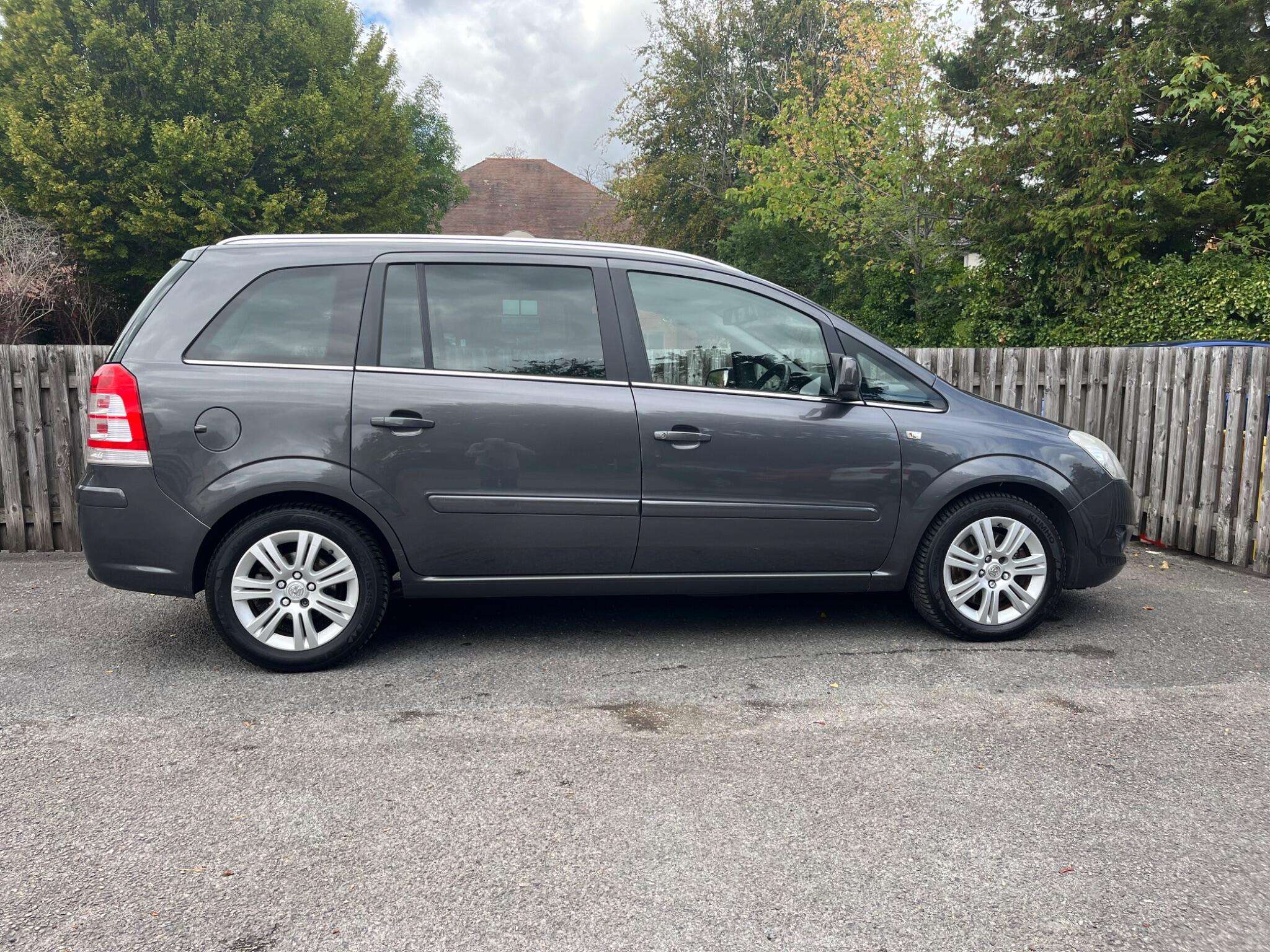2010 VAUXHALL ZAFIRA 2010 VAUXHALL ZAFIRA