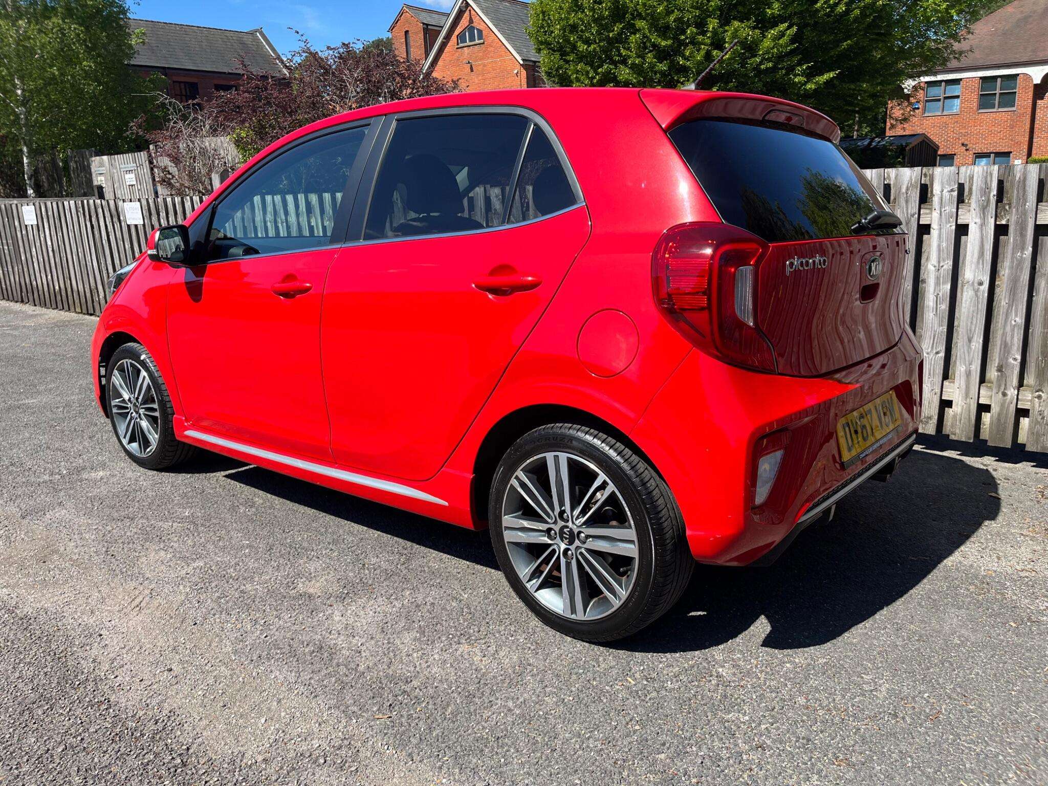 A 2017 KIA PICANTO 1.25 GT-Line Euro 6 5dr A 2017 KIA PICANTO 1.25 GT-Line Euro 6 5dr