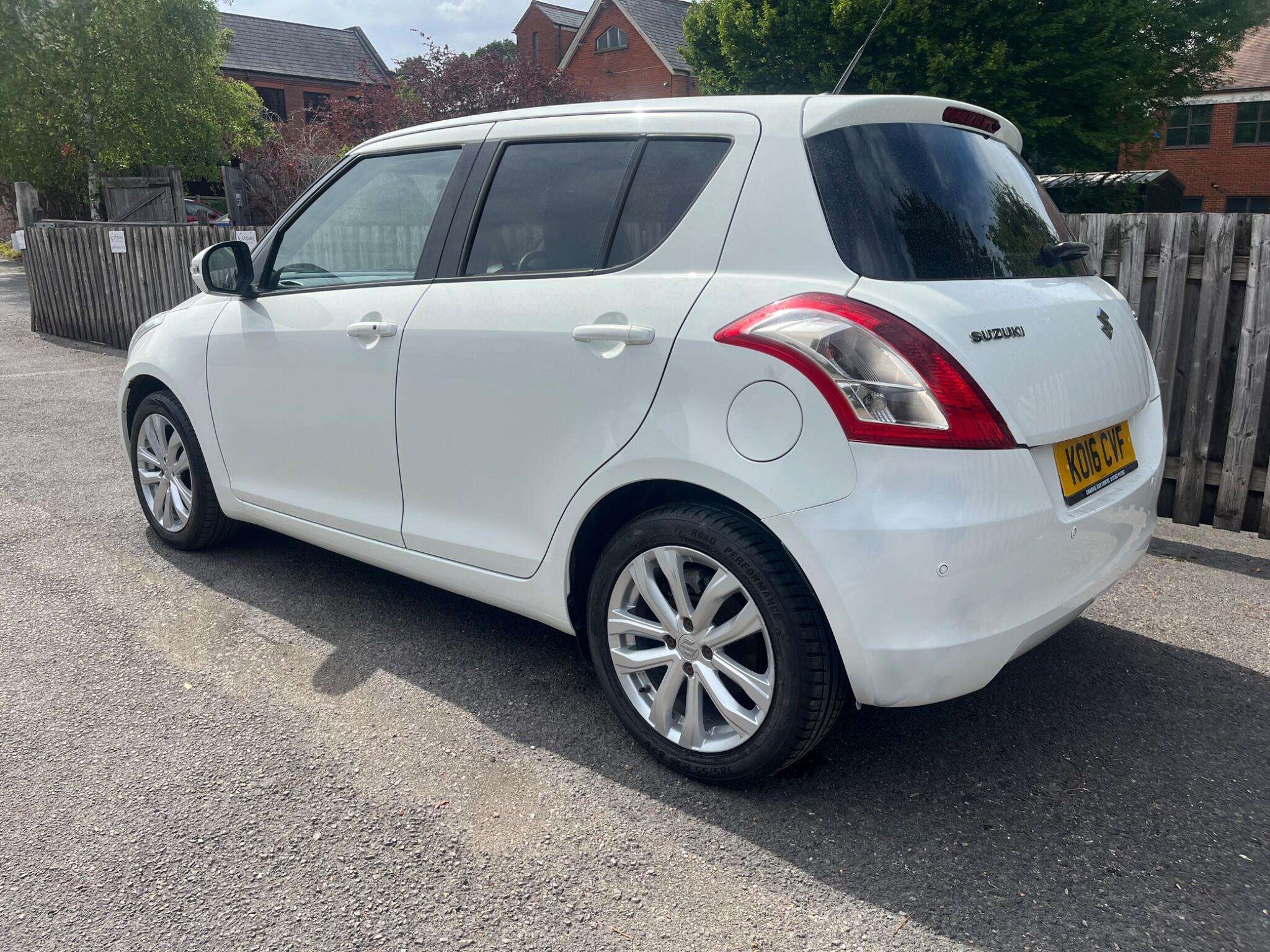 A 2016 SUZUKI SWIFT 1.2 Dualjet SZ4 Euro 6 (s/s) 5dr A 2016 SUZUKI SWIFT 1.2 Dualjet SZ4 Euro 6 (s/s) 5dr