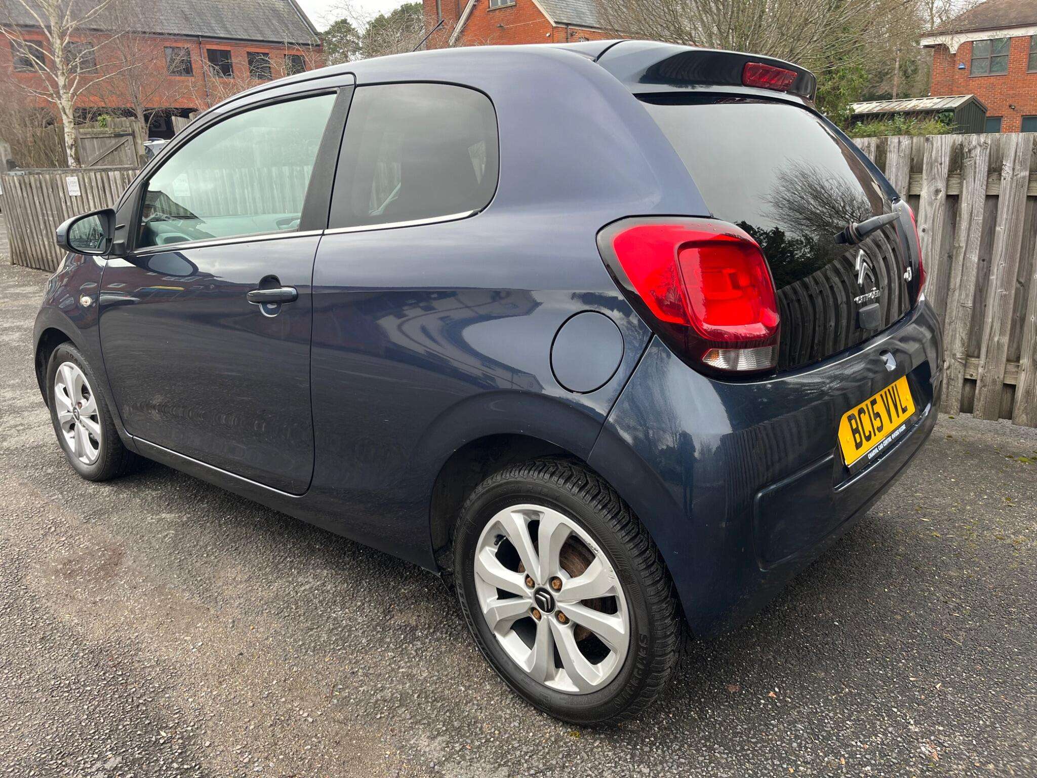 A 2015 CITROEN C1 1.2 PureTech Flair Euro 6 3dr A 2015 CITROEN C1 1.2 PureTech Flair Euro 6 3dr