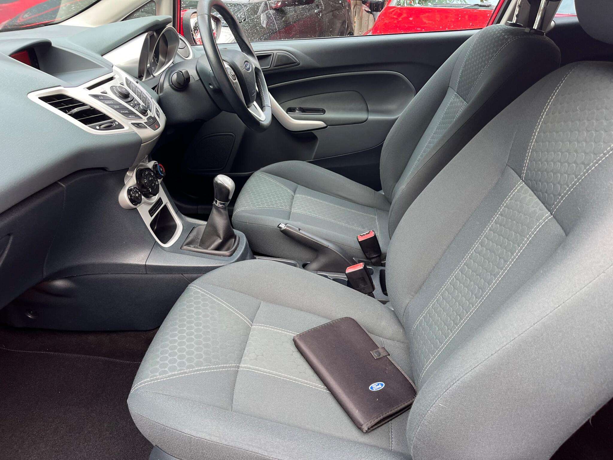 2011 FORD FIESTA 2011 FORD FIESTA