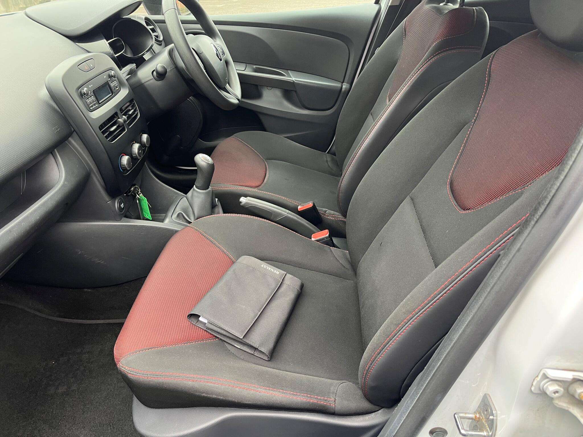 2015 RENAULT CLIO 2015 RENAULT CLIO