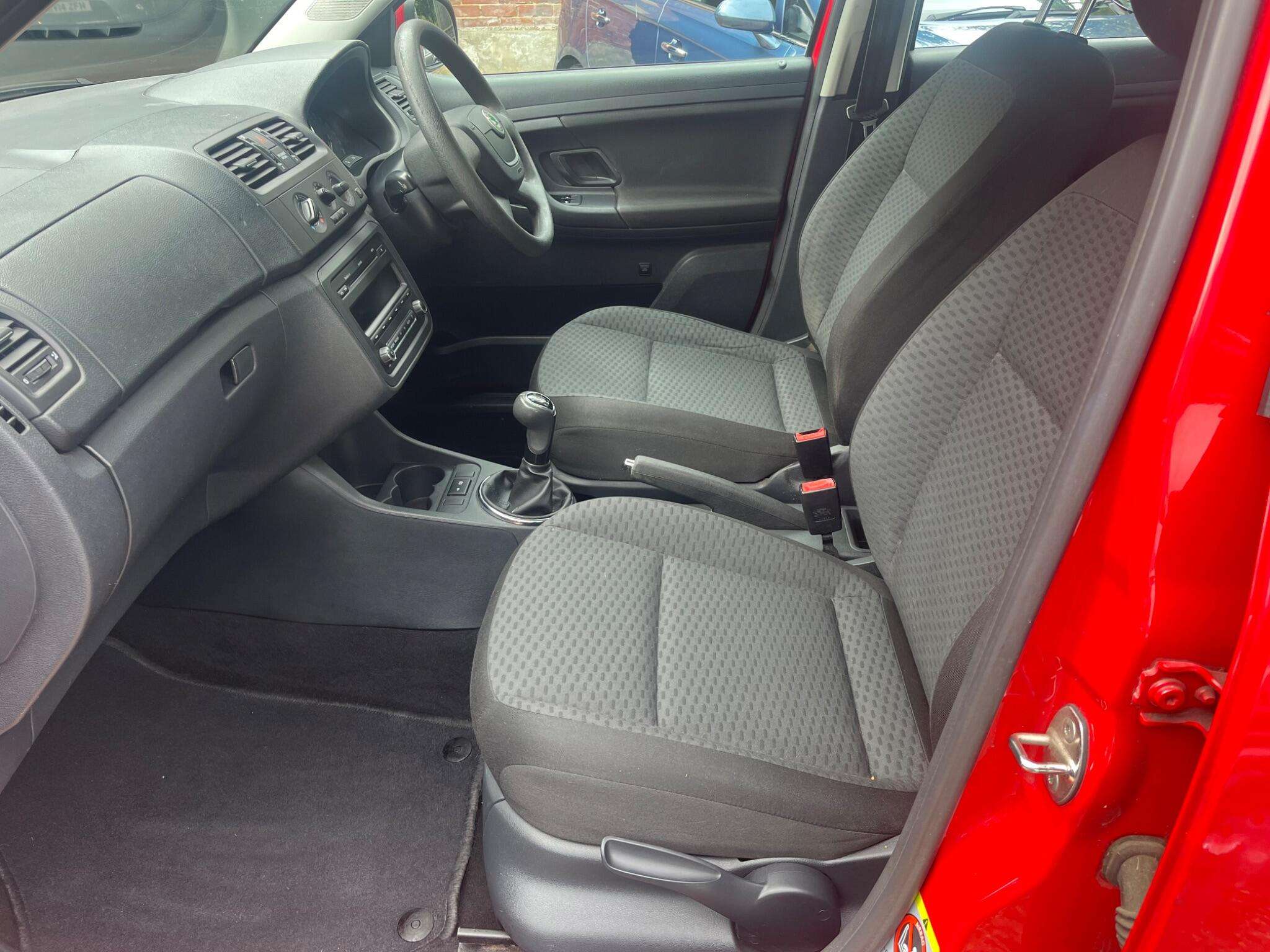 2012 SKODA FABIA 2012 SKODA FABIA