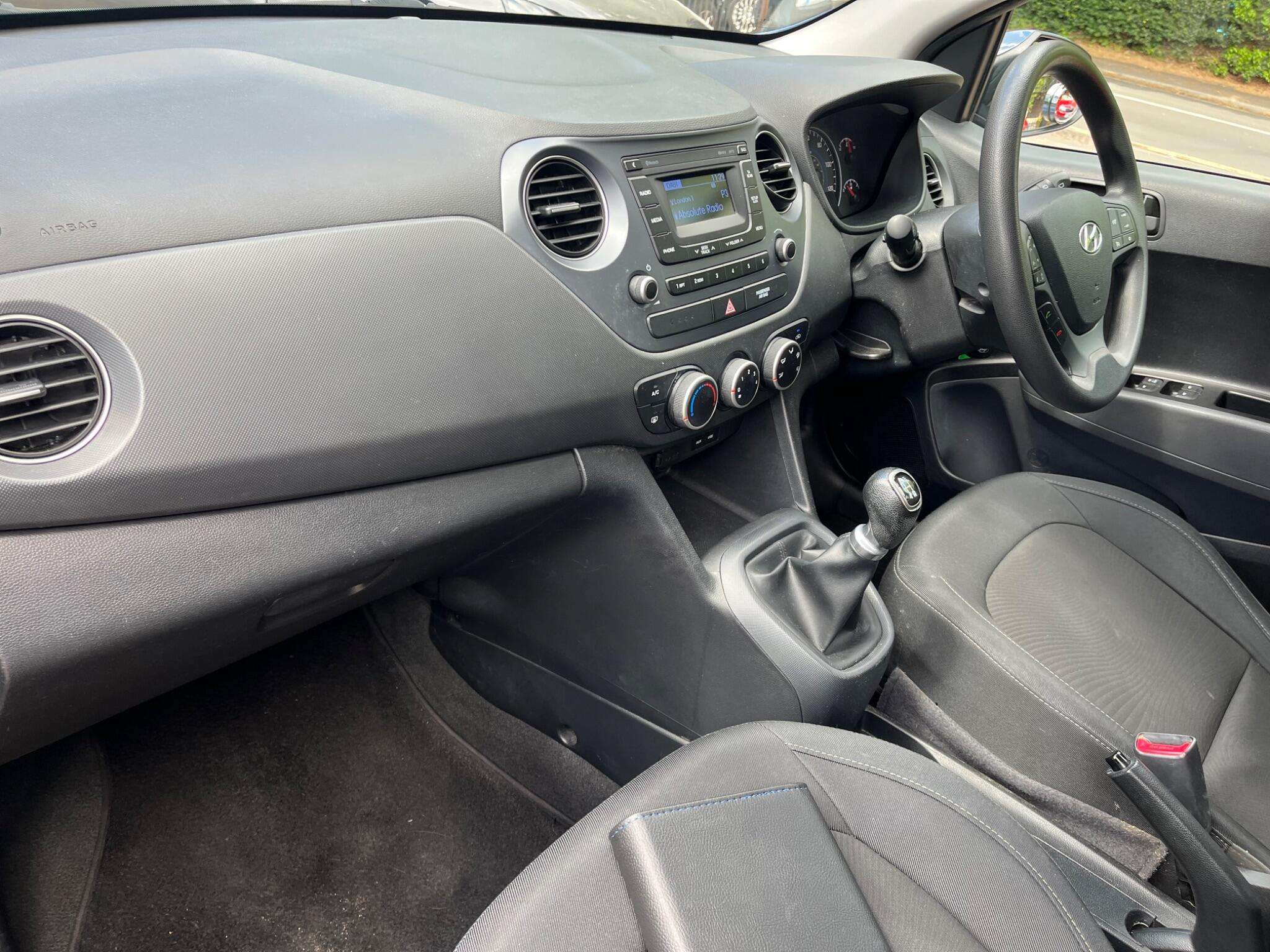 2017 HYUNDAI I10 2017 HYUNDAI I10