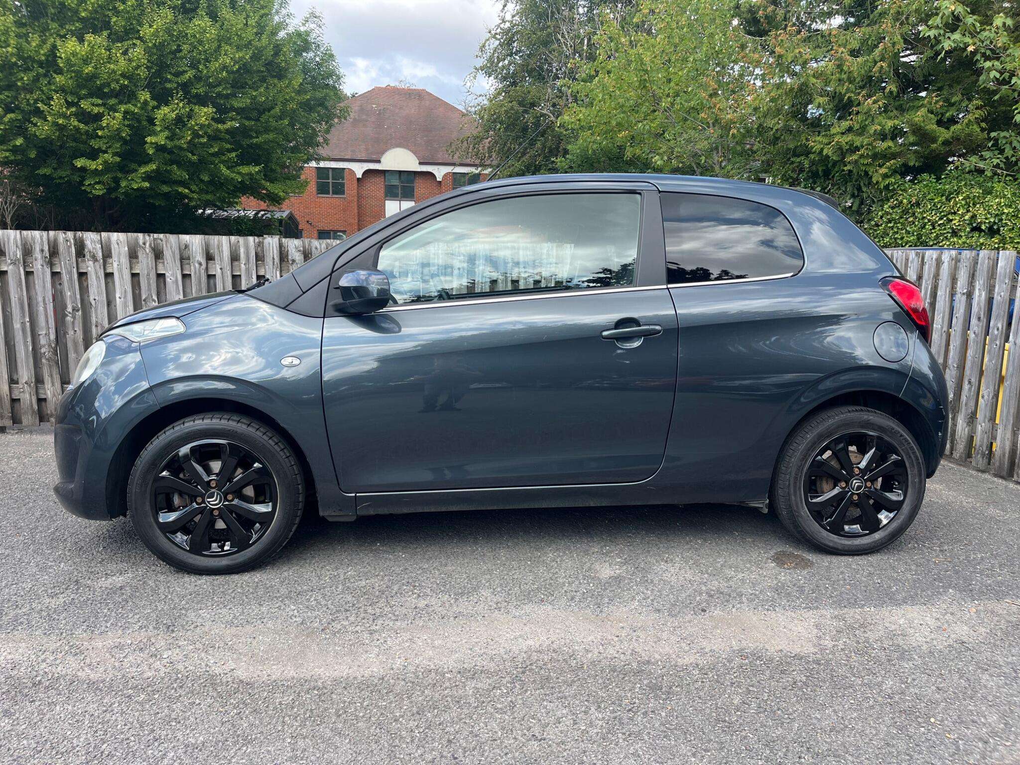 A 2016 CITROEN C1 1.2 PureTech Flair Euro 6 3dr A 2016 CITROEN C1 1.2 PureTech Flair Euro 6 3dr
