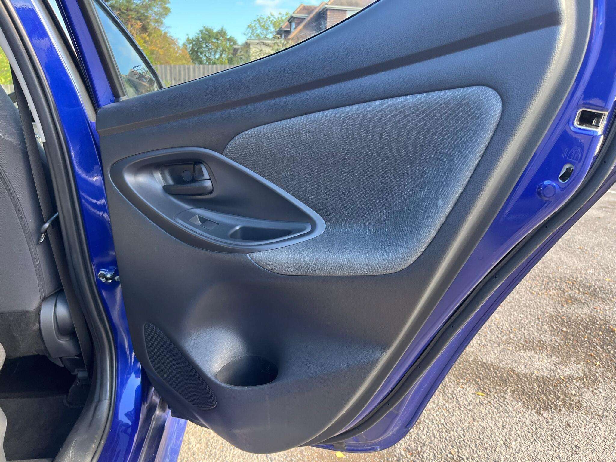 2021 TOYOTA YARIS 2021 TOYOTA YARIS