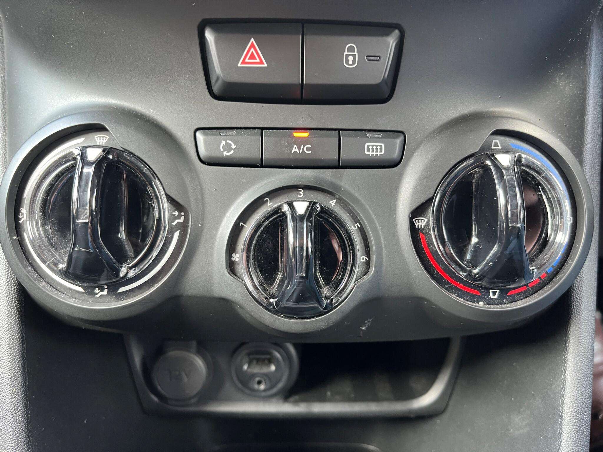 2016 PEUGEOT 208 2016 PEUGEOT 208