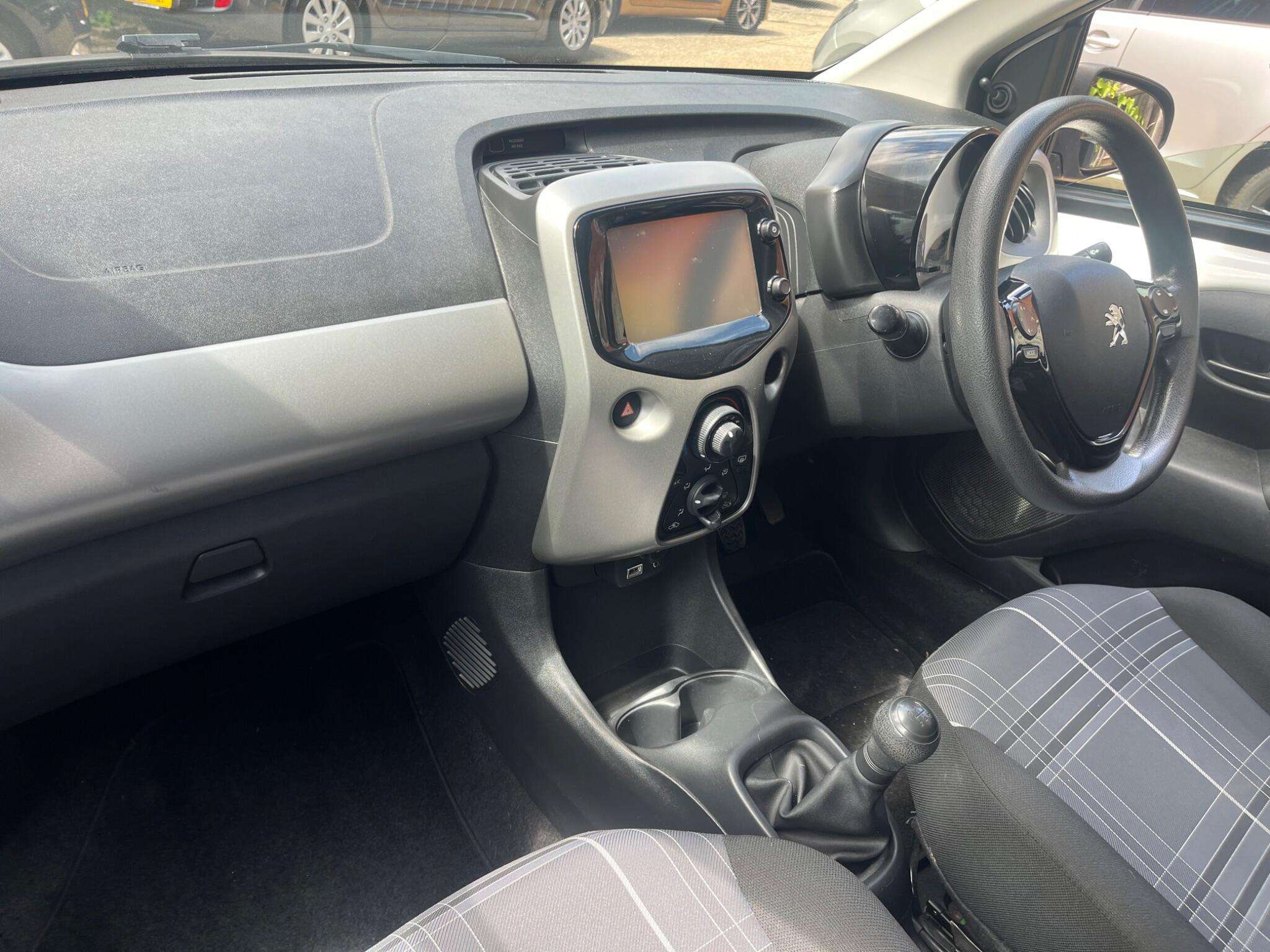 2016 PEUGEOT 108 2016 PEUGEOT 108