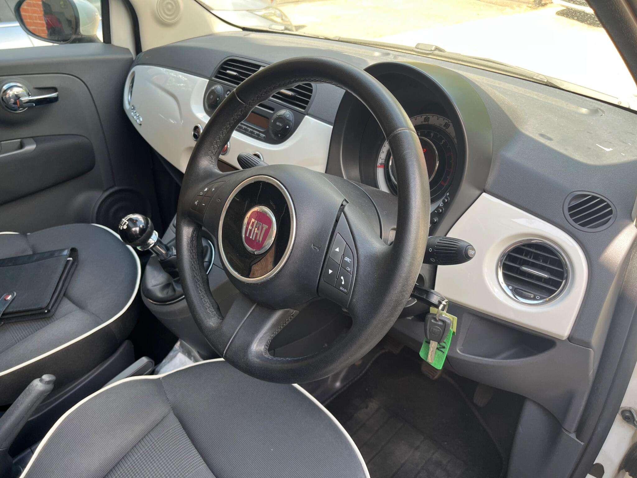2014 FIAT 500 2014 FIAT 500