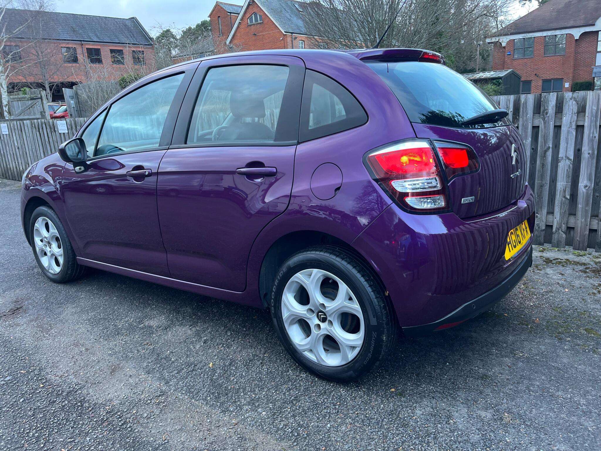 A 2016 CITROEN C3 1.0 PureTech Edition Euro 6 5dr A 2016 CITROEN C3 1.0 PureTech Edition Euro 6 5dr