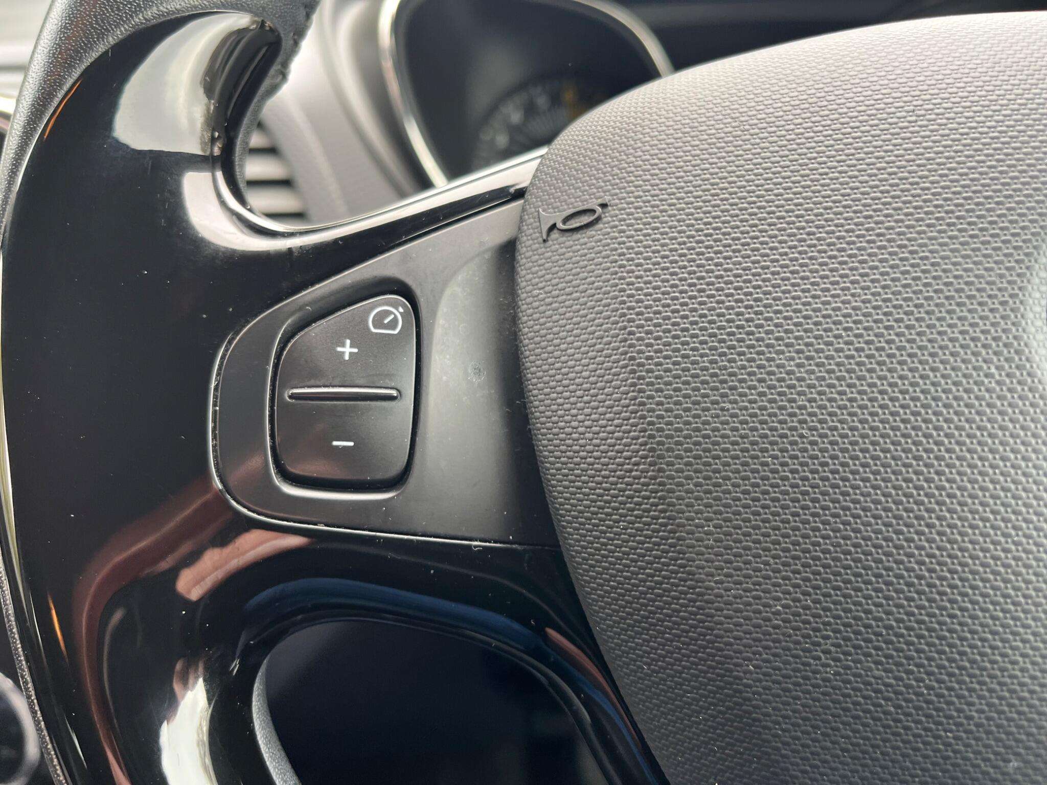 2015 RENAULT CAPTUR 2015 RENAULT CAPTUR