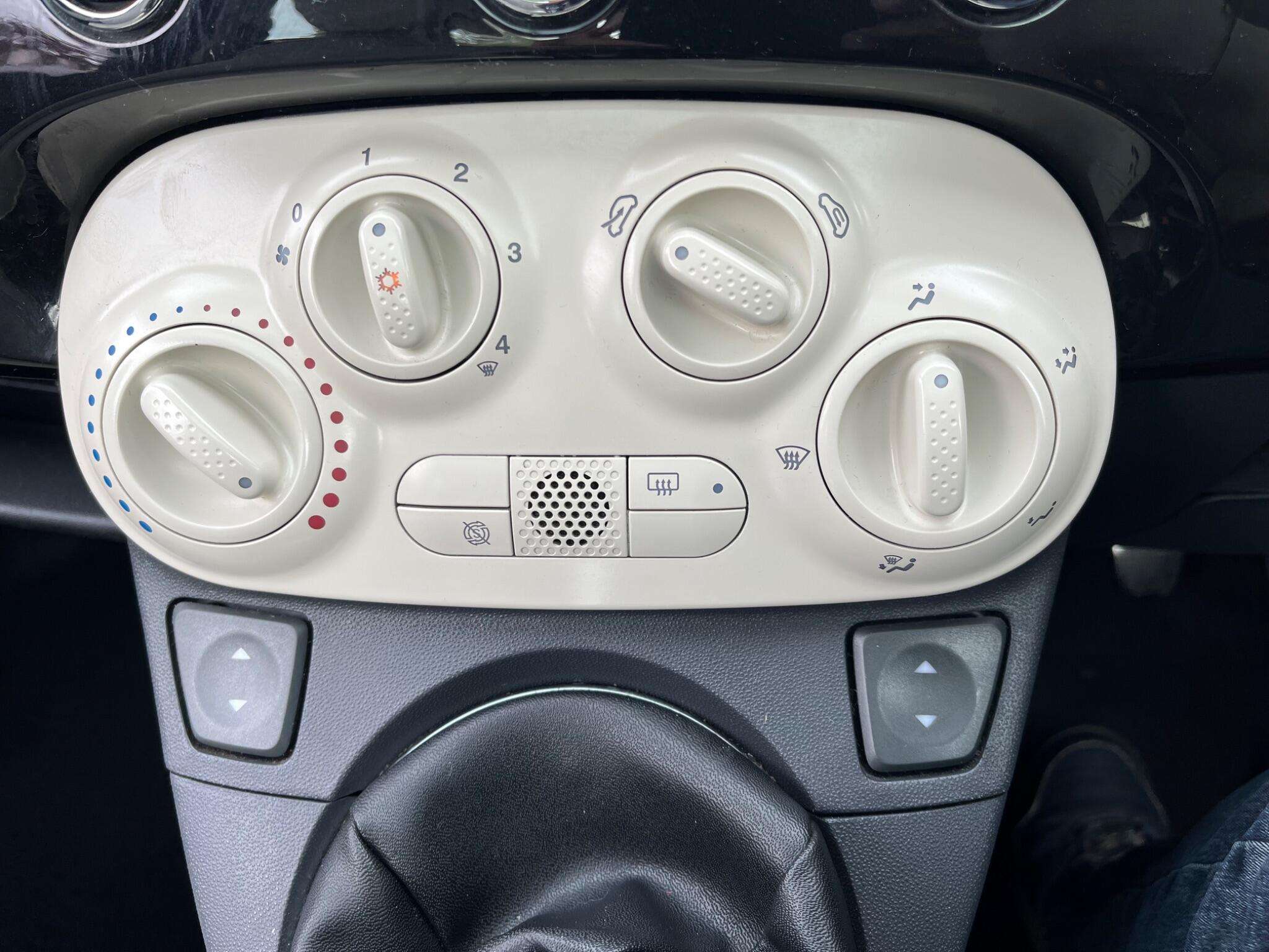 2011 FIAT 500 2011 FIAT 500