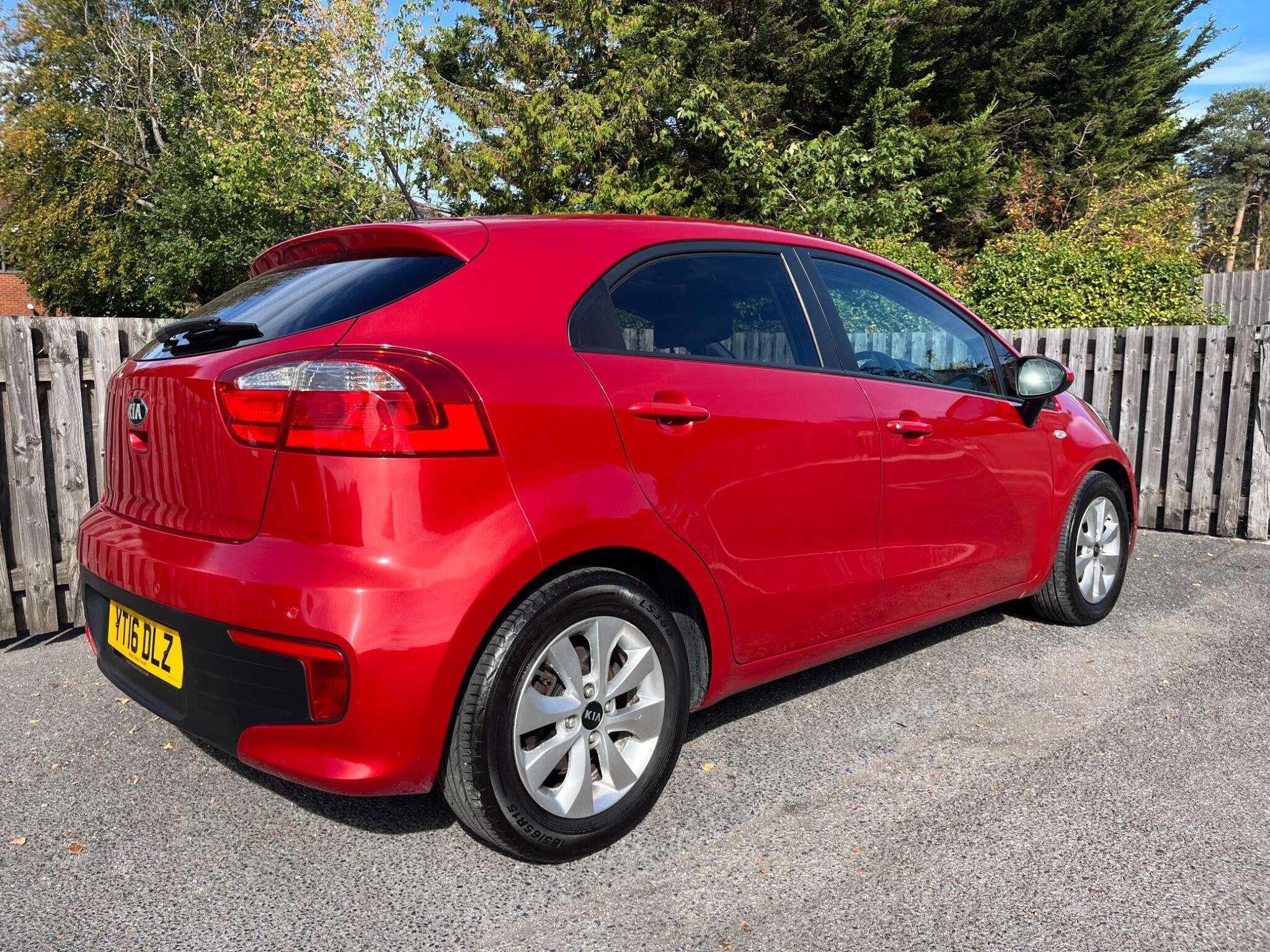 2016 KIA RIO 2016 KIA RIO