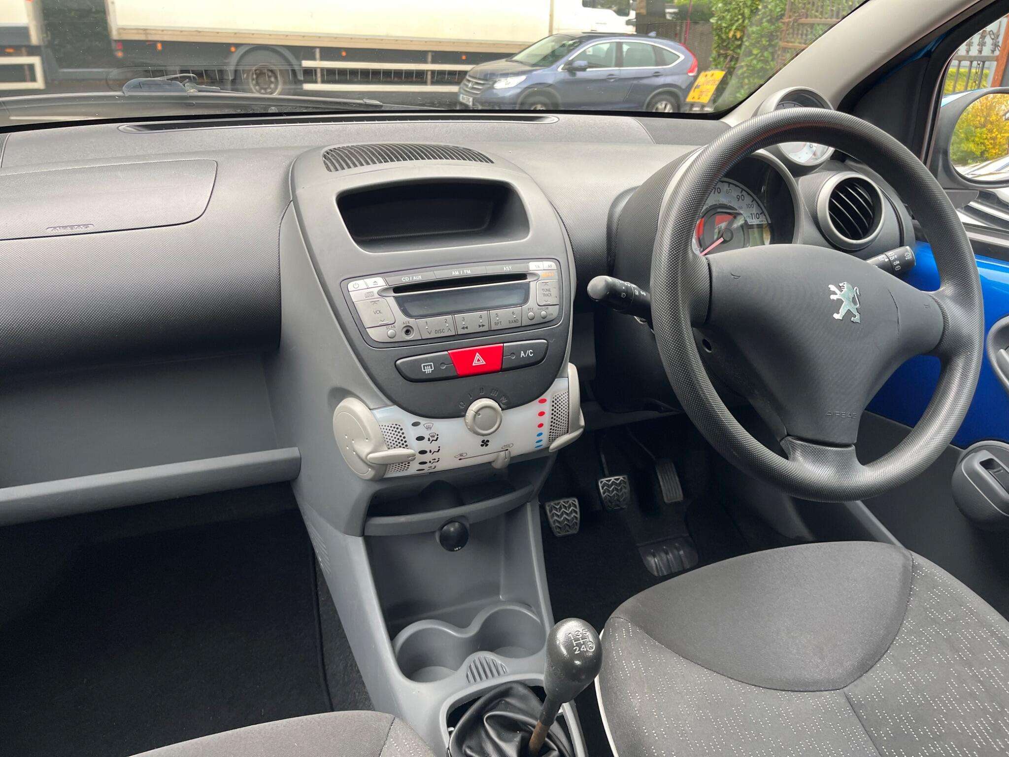 2009 PEUGEOT 107 2009 PEUGEOT 107