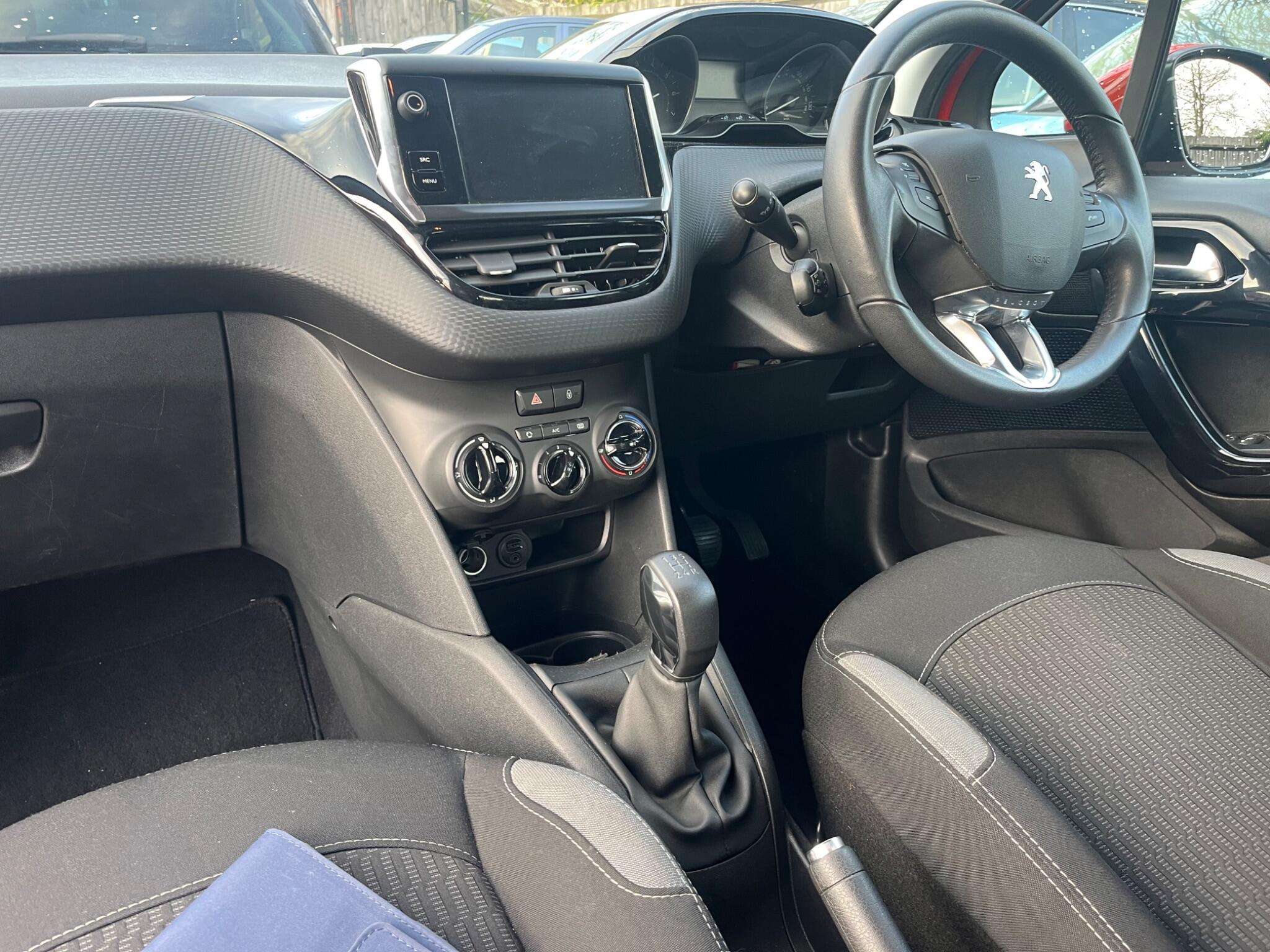 2016 PEUGEOT 208 2016 PEUGEOT 208