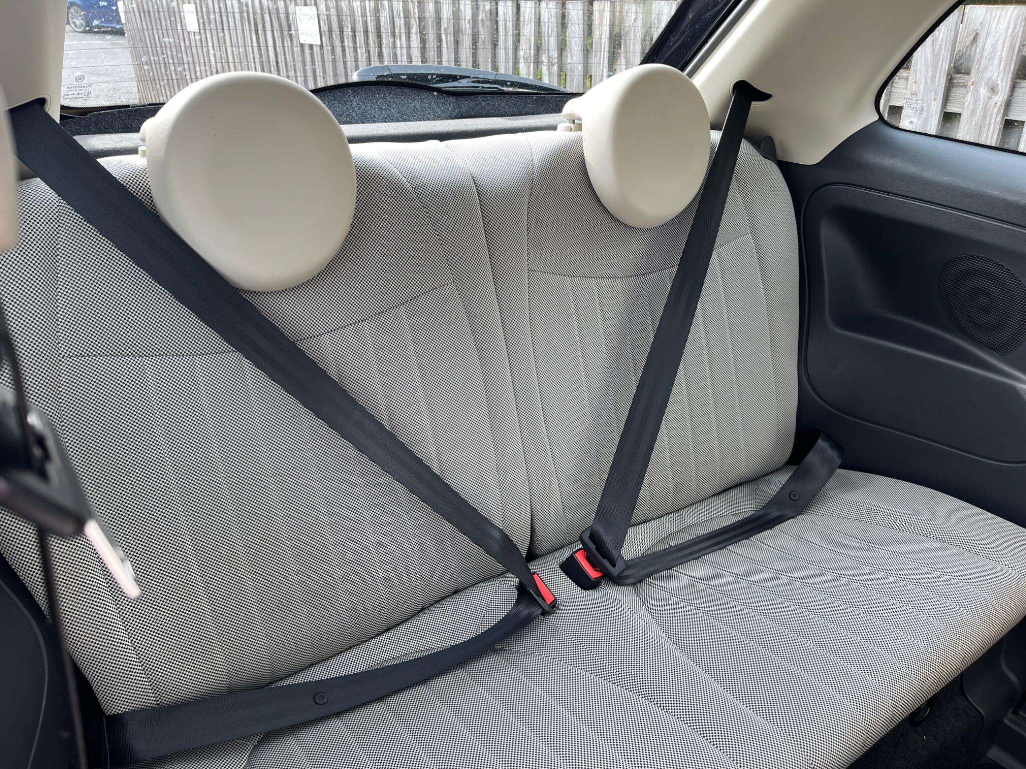 2011 FIAT 500 2011 FIAT 500