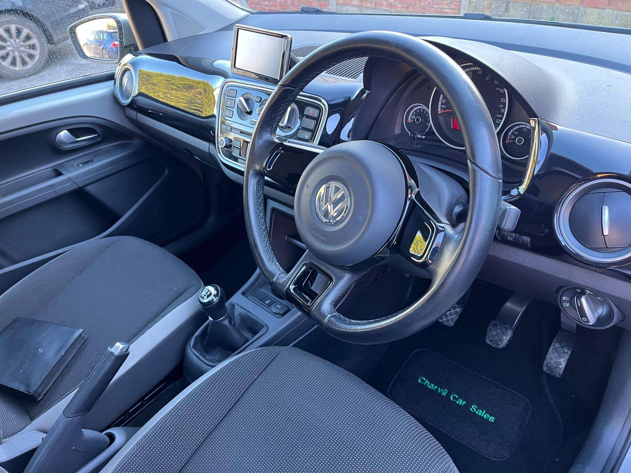 2015 VOLKSWAGEN UP! 2015 VOLKSWAGEN UP!