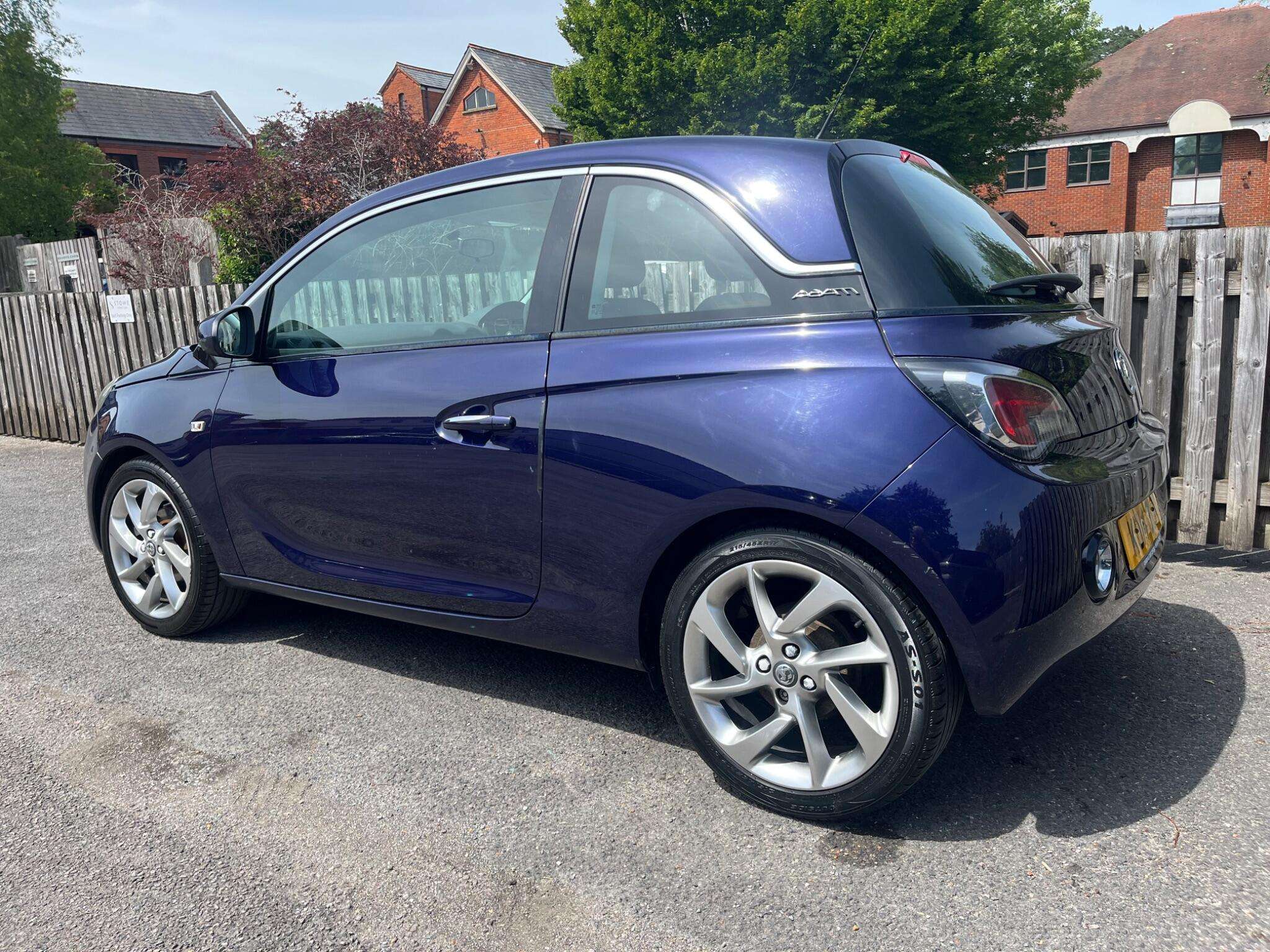 A 2014 VAUXHALL ADAM 1.2 ecoFLEX 16v JAM Euro 5 (s/s) 3dr A 2014 VAUXHALL ADAM 1.2 ecoFLEX 16v JAM Euro 5 (s/s) 3dr