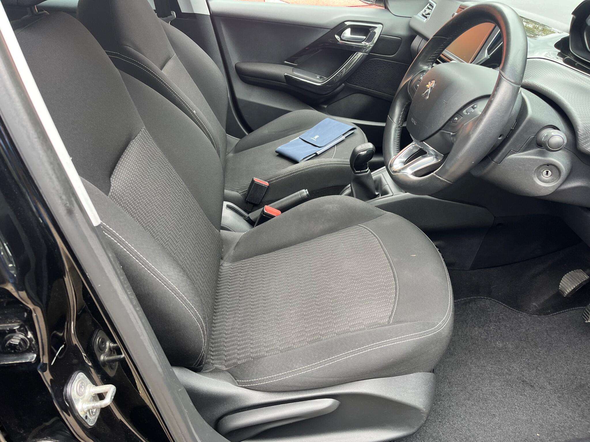 2018 PEUGEOT 208 2018 PEUGEOT 208