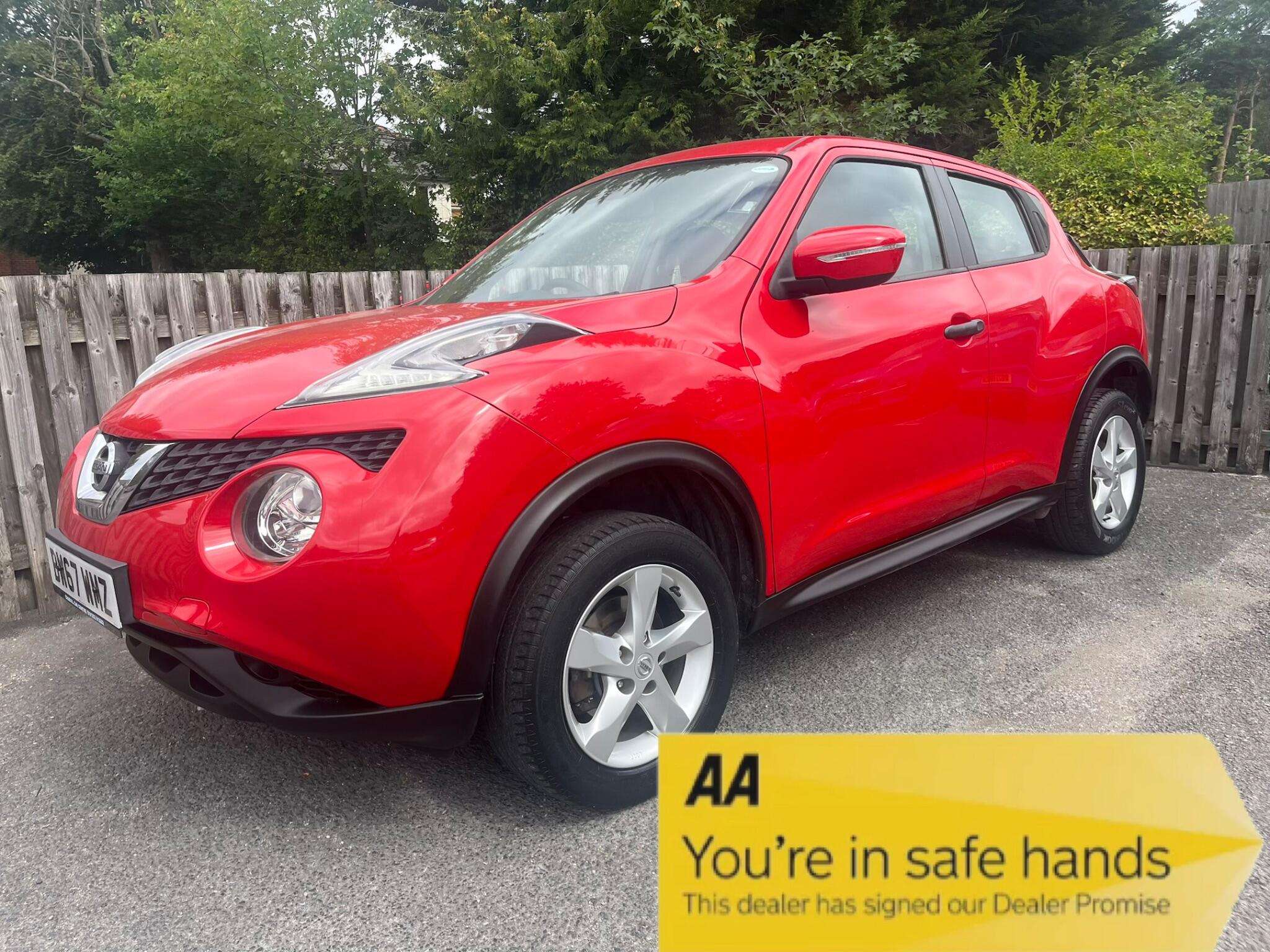 A 2018 NISSAN JUKE 1.6 Visia Euro 6 5dr A 2018 NISSAN JUKE 1.6 Visia Euro 6 5dr