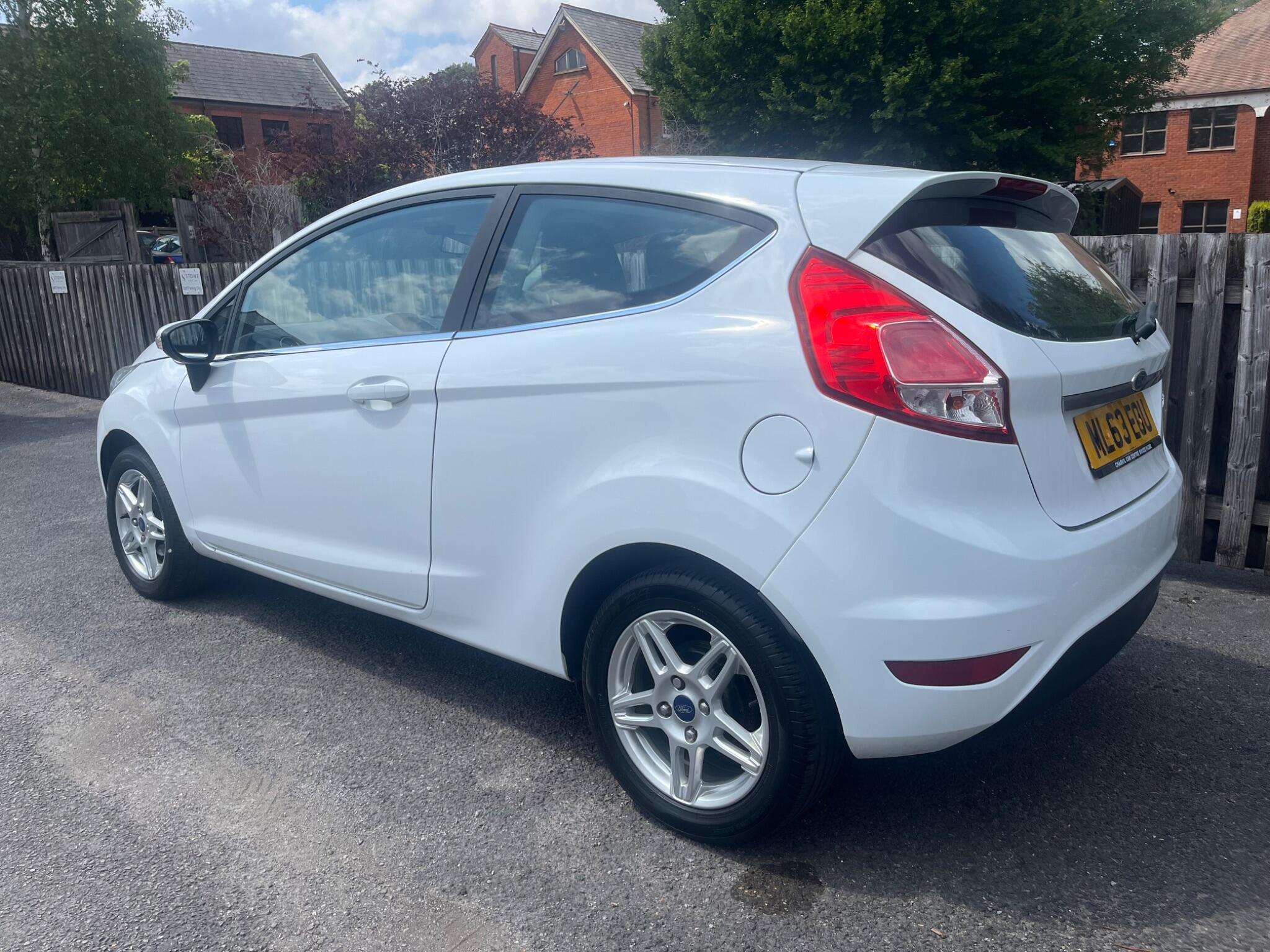 A 2013 FORD FIESTA 1.25 Zetec Euro 5 3dr A 2013 FORD FIESTA 1.25 Zetec Euro 5 3dr